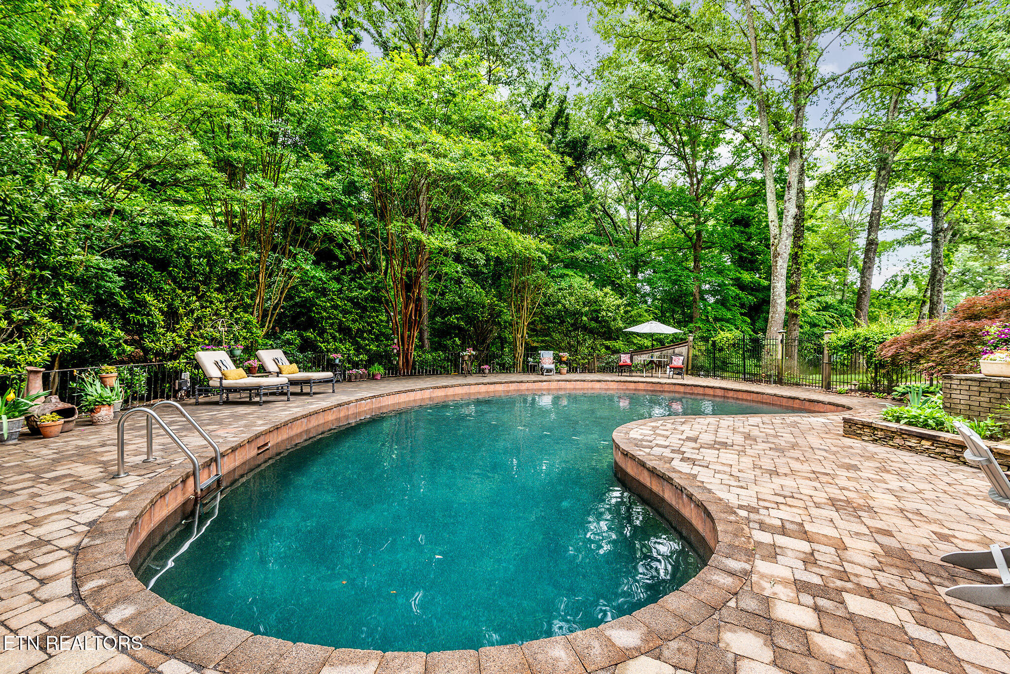 5421 Blueridge Drive