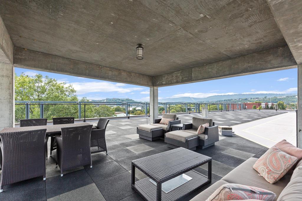 417 Frazier Ave # 303