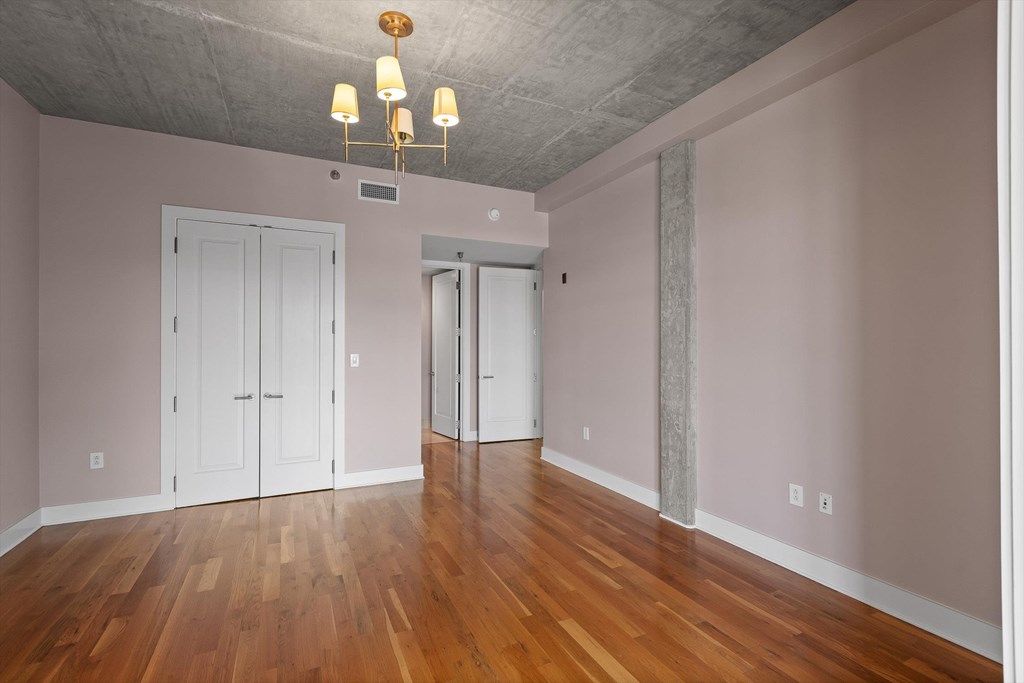 417 Frazier Ave # 303