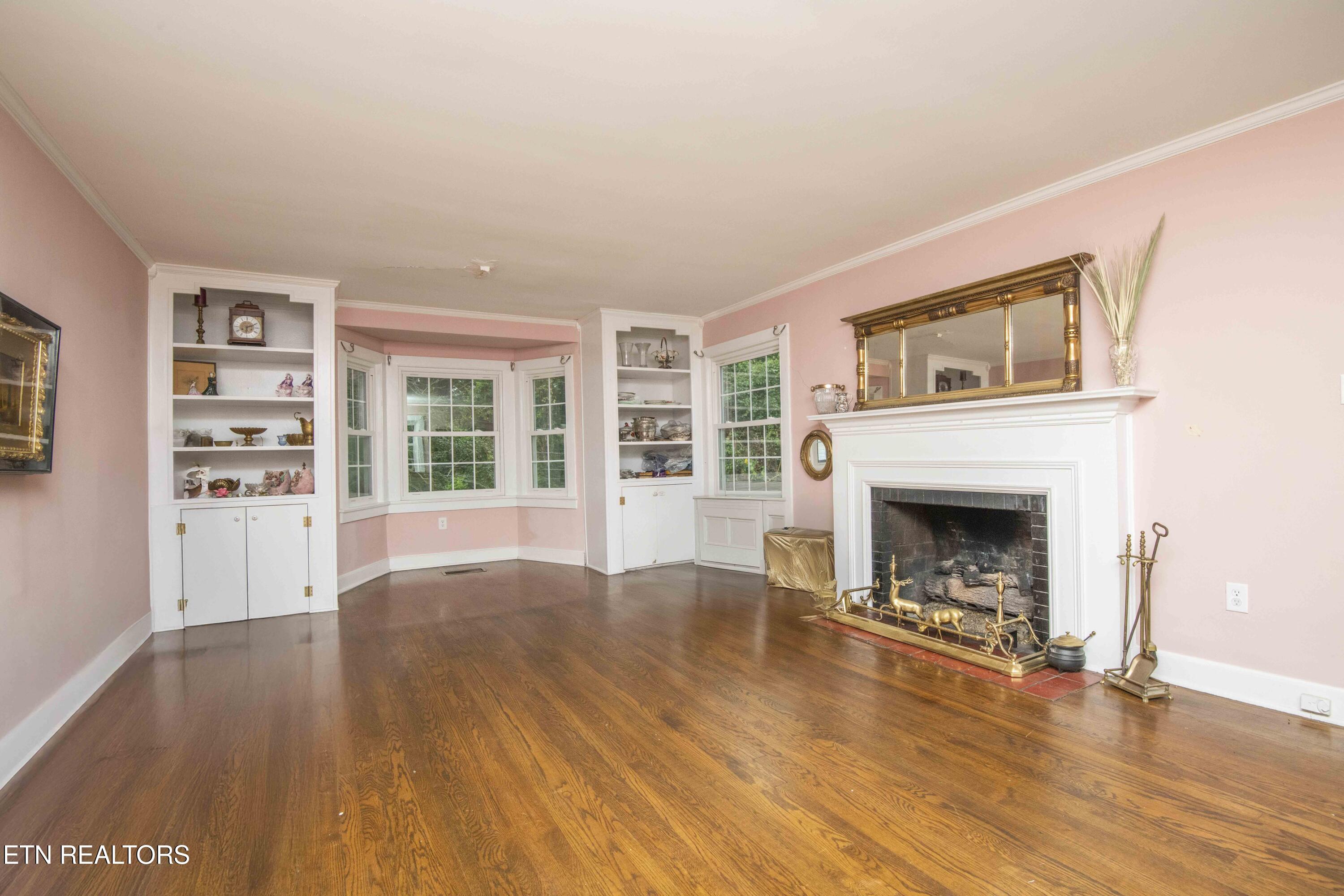 5709 Westover Drive