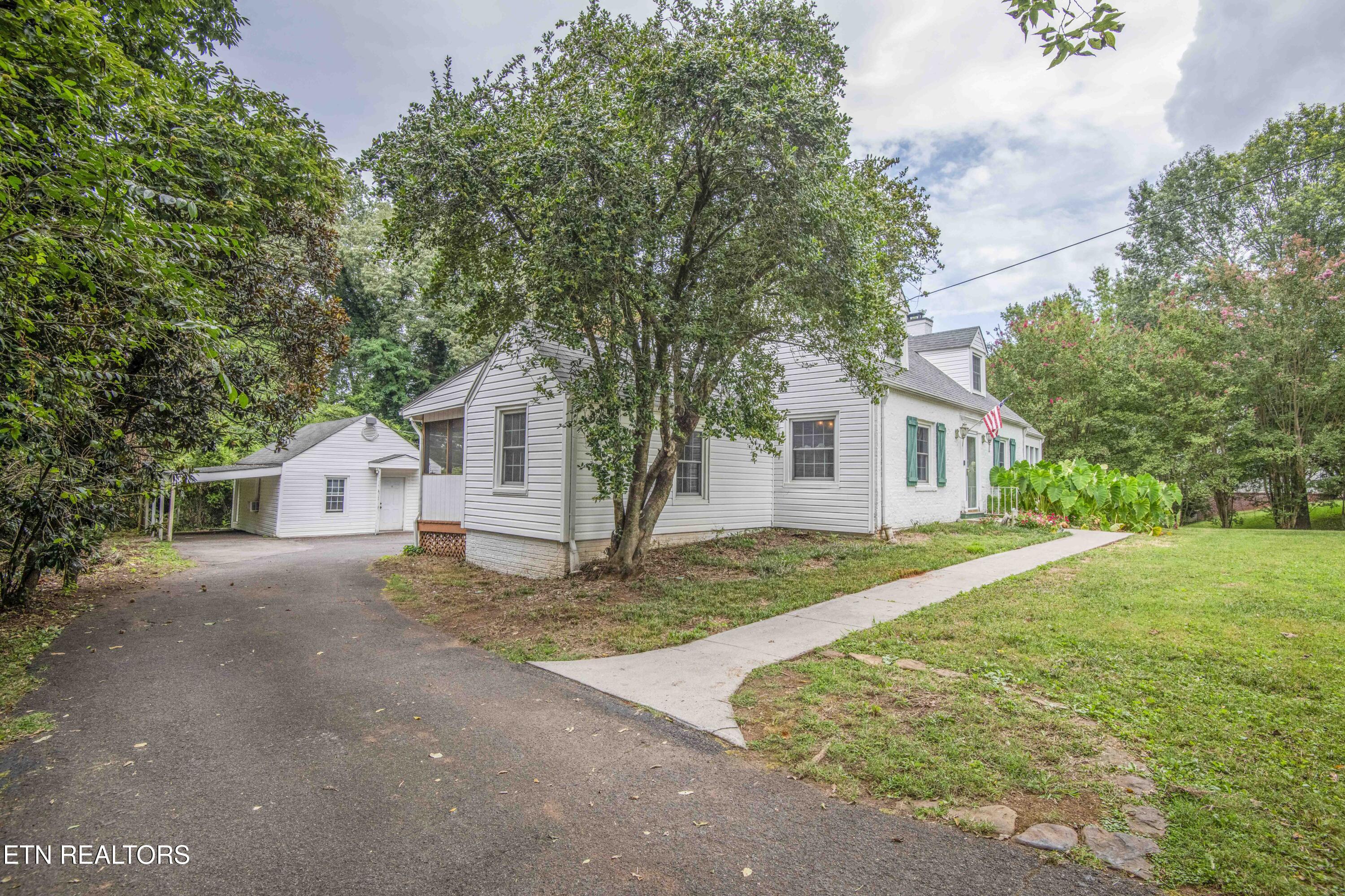 5709 Westover Drive