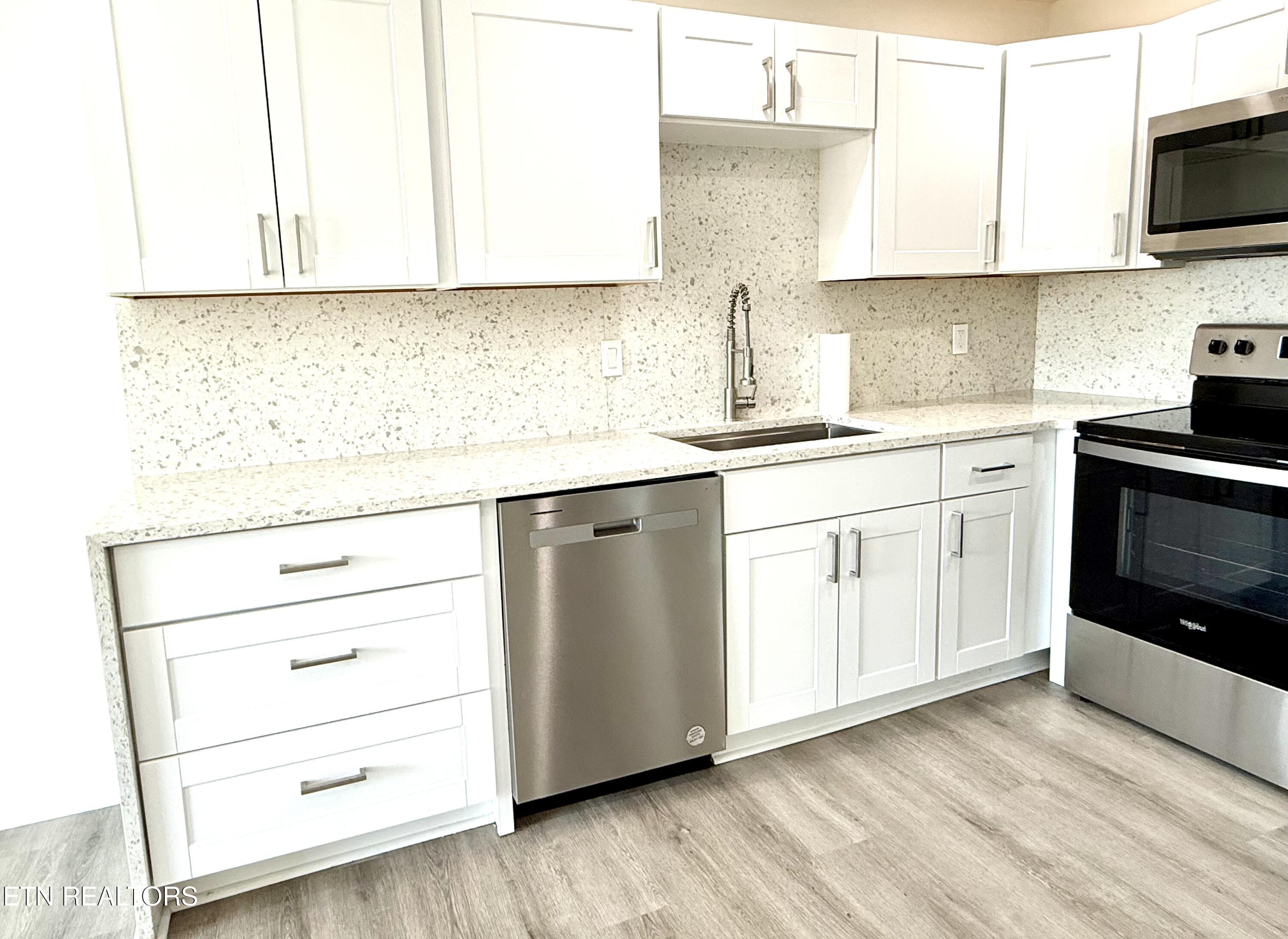 5709 Lyons View Pike 4202