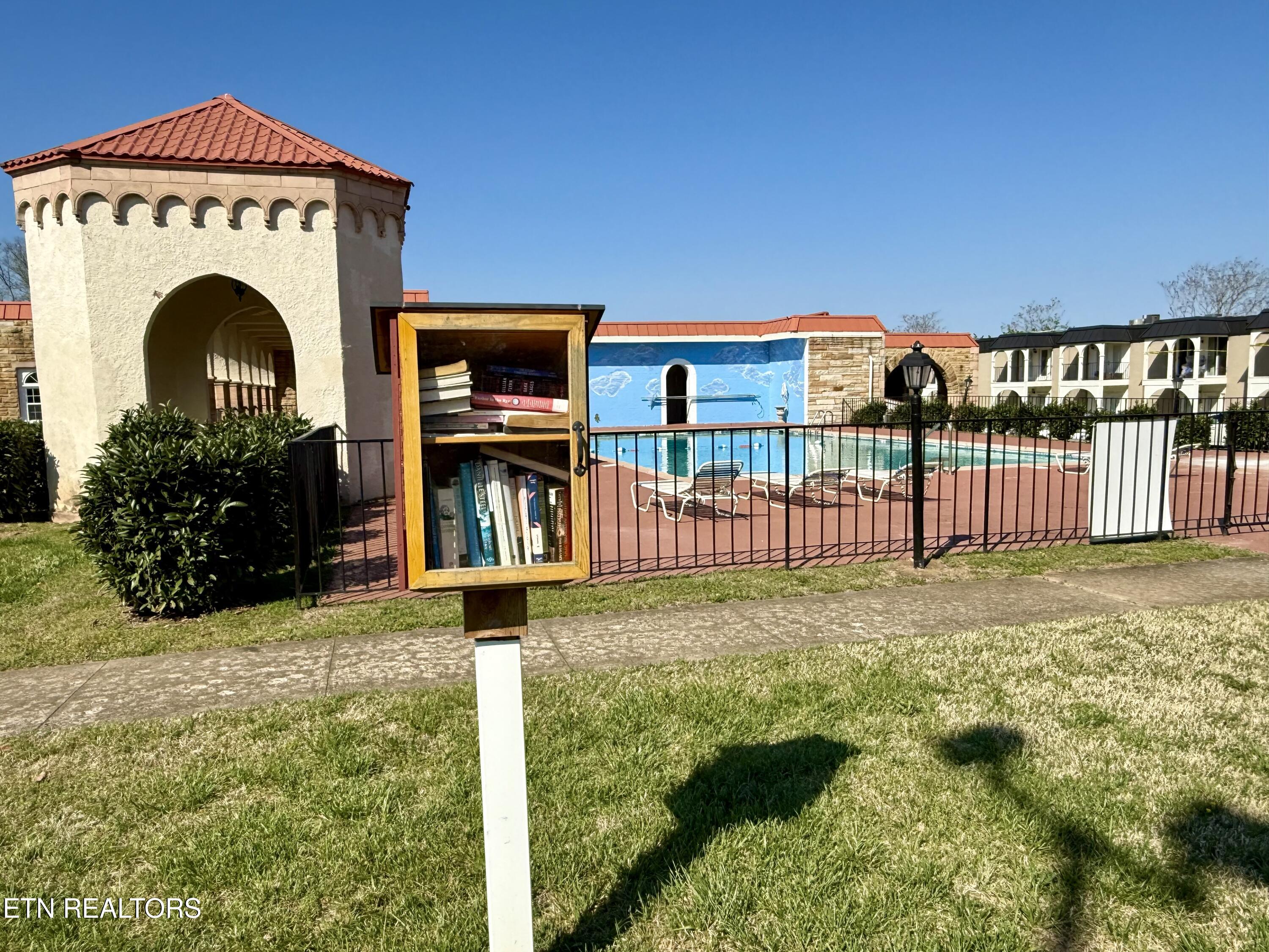 5709 Lyons View Pike 4202