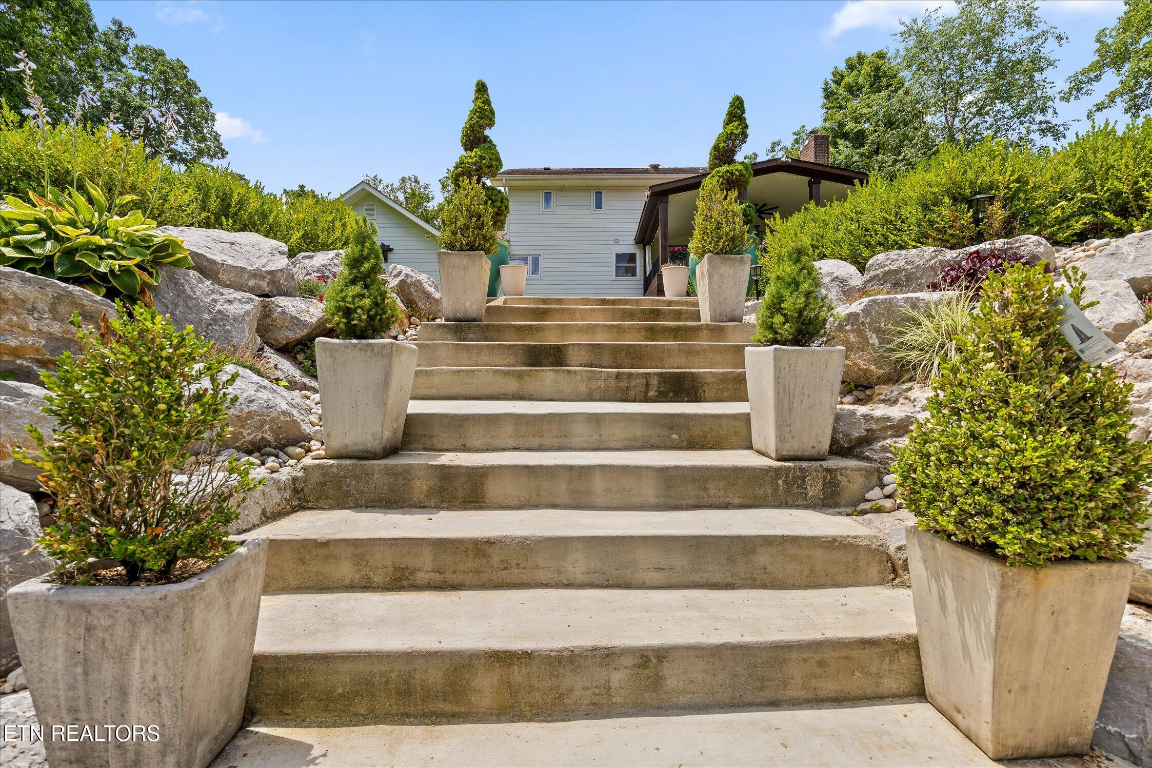9321 Royal Shadows Drive