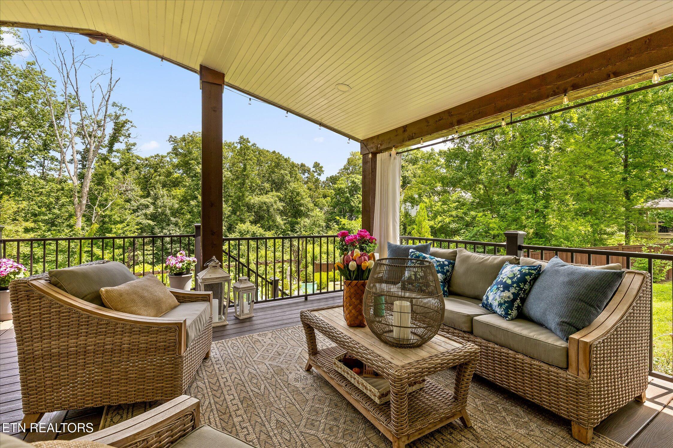 9321 Royal Shadows Drive