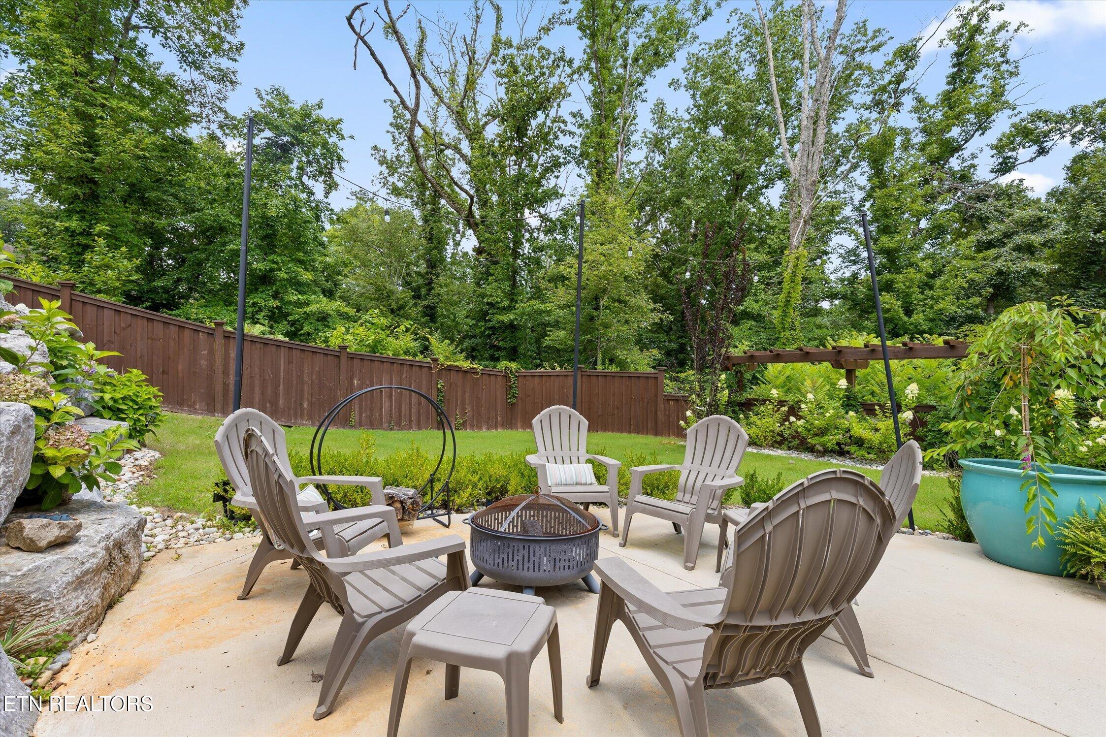 9321 Royal Shadows Drive