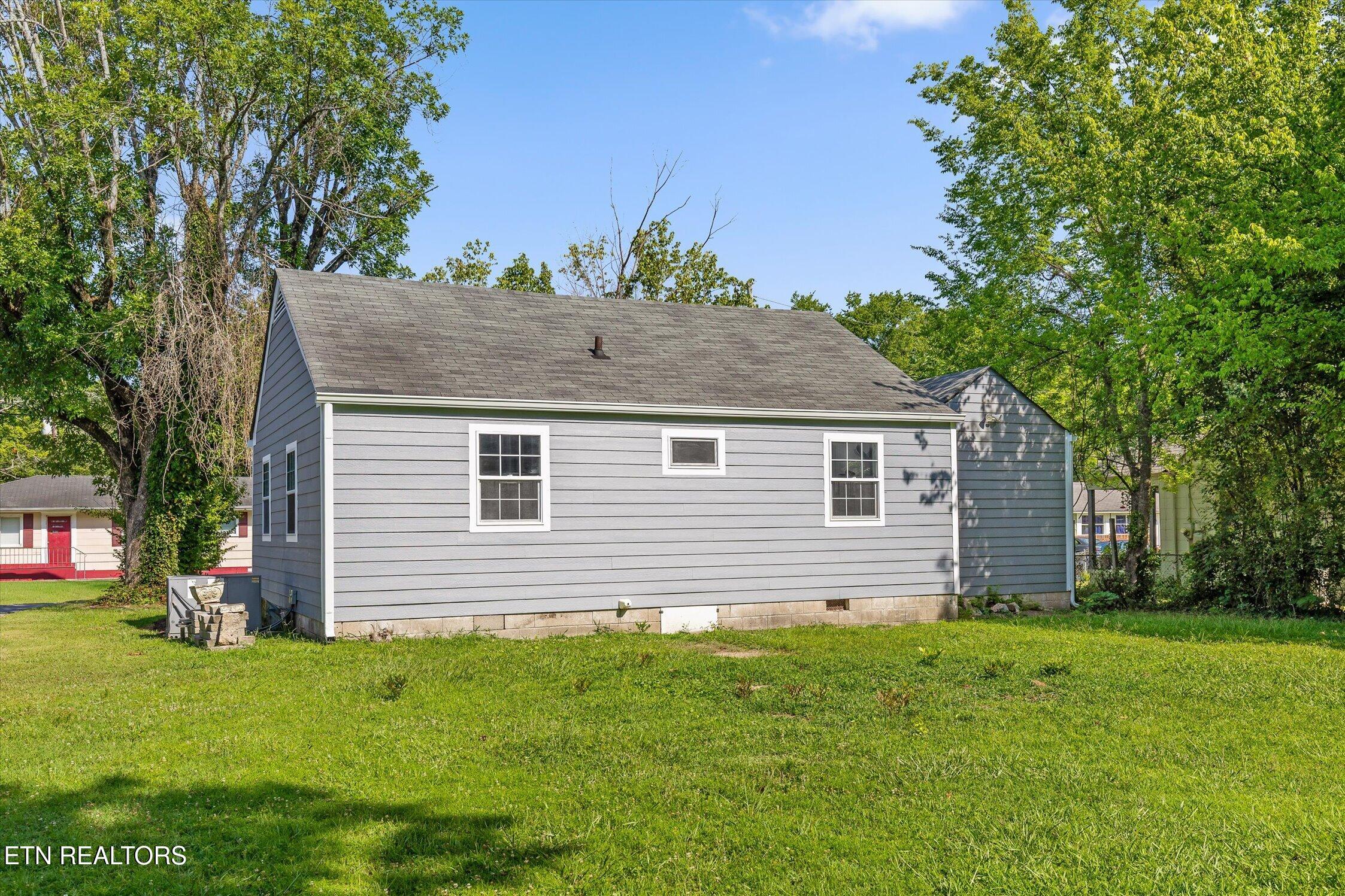 712 Parkview Drive