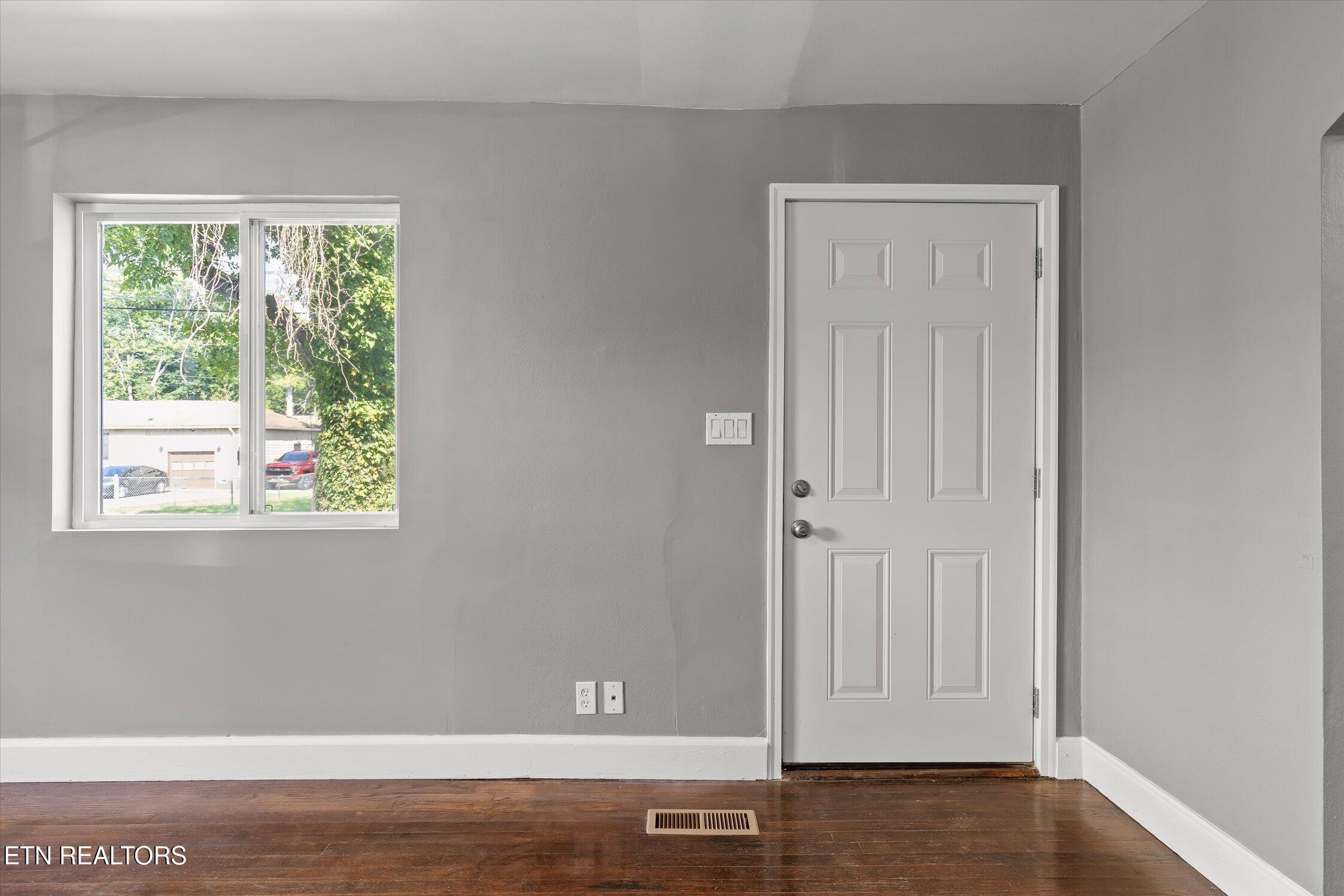 712 Parkview Drive