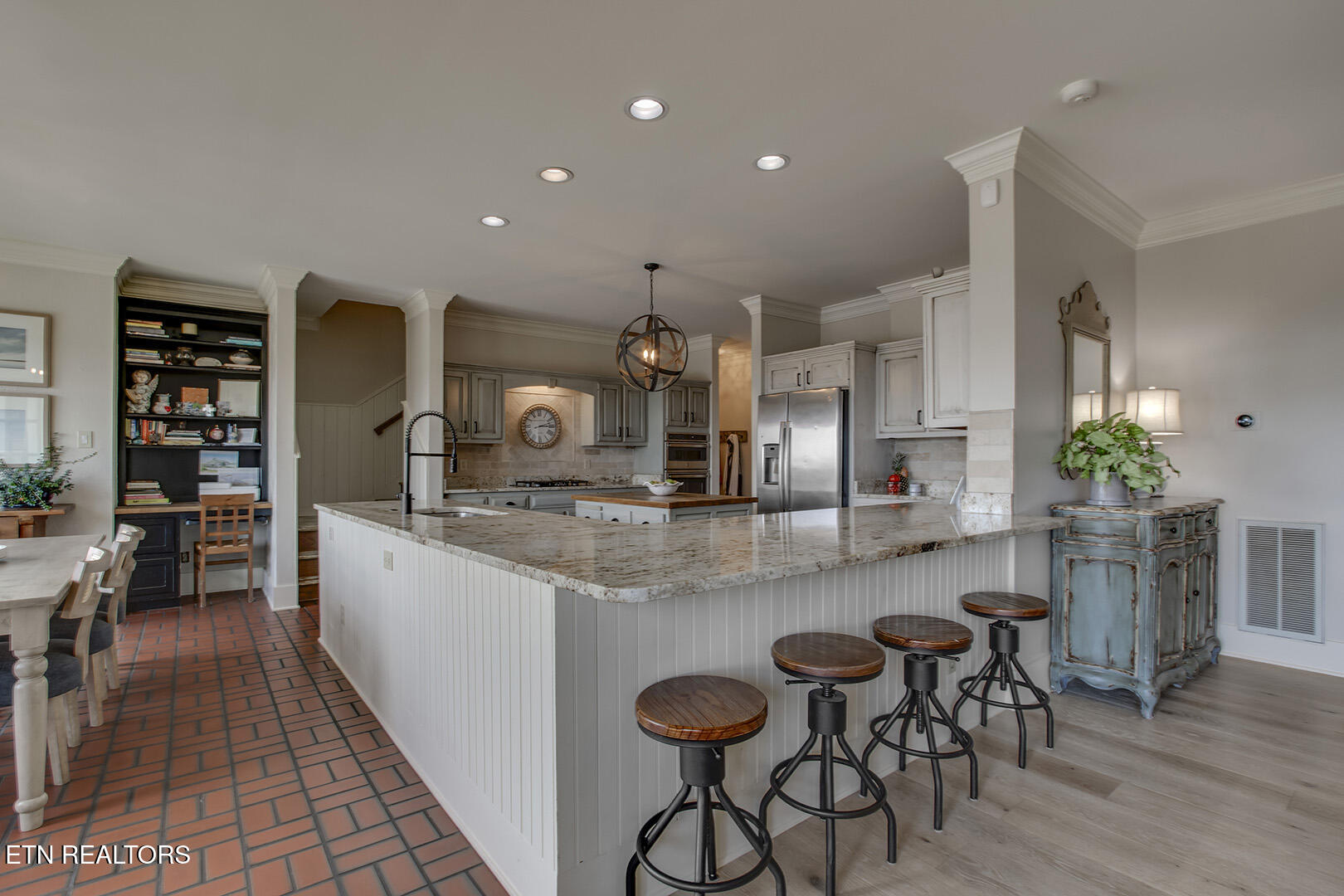 5500 Heathrow Drive