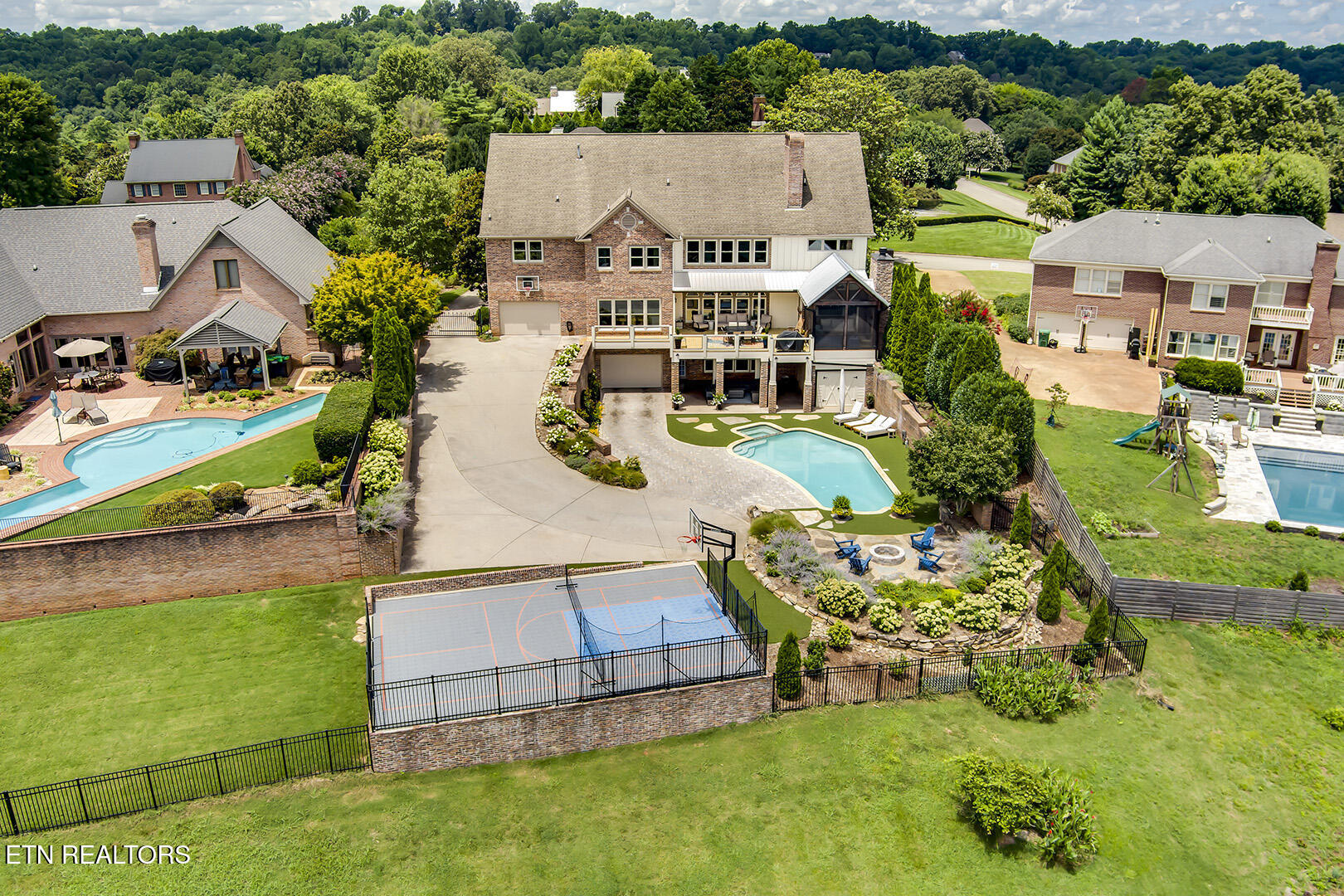 5500 Heathrow Drive