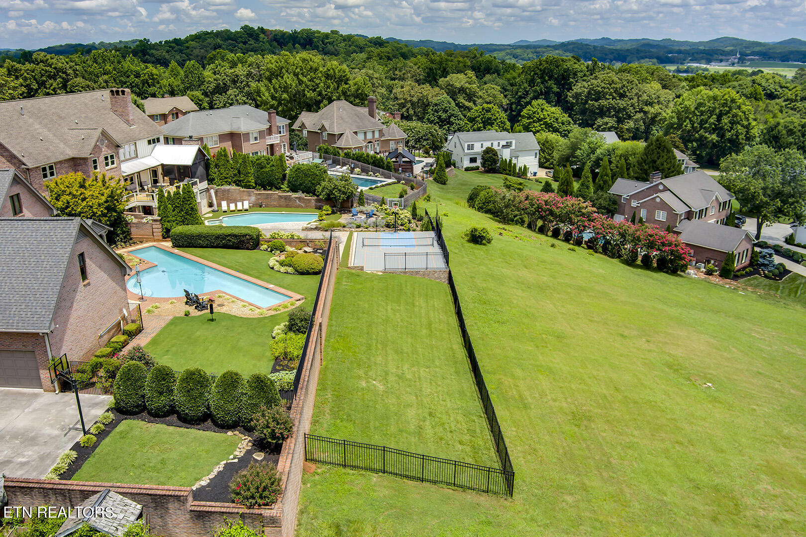 5500 Heathrow Drive