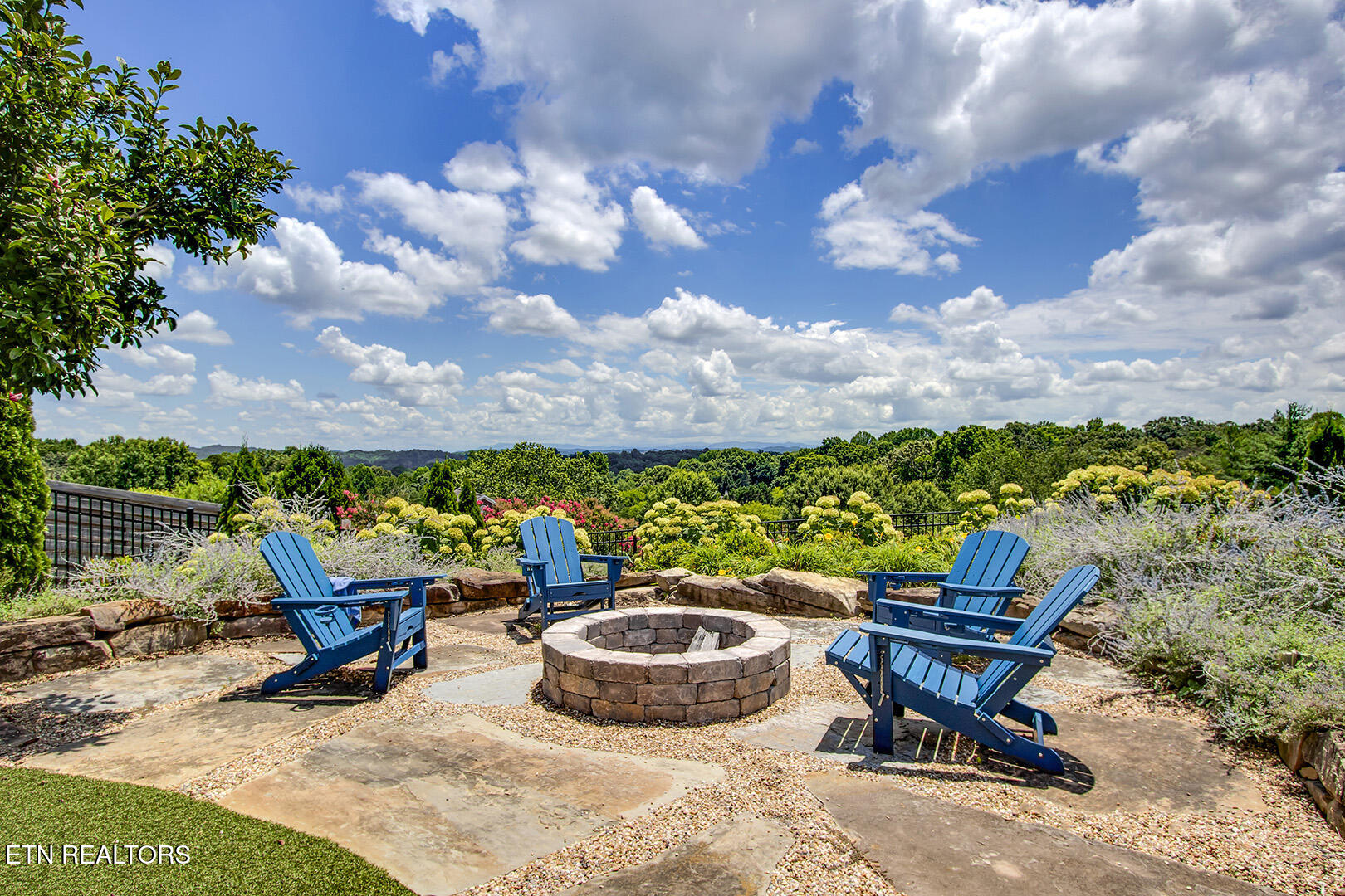 5500 Heathrow Drive