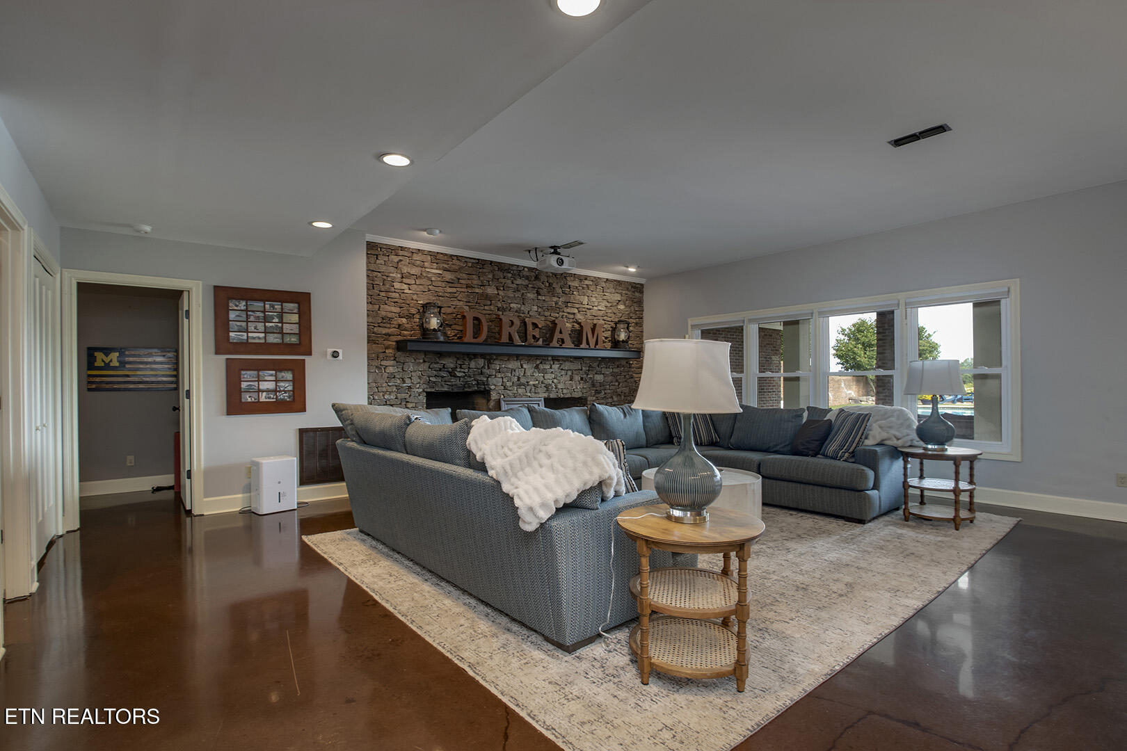5500 Heathrow Drive