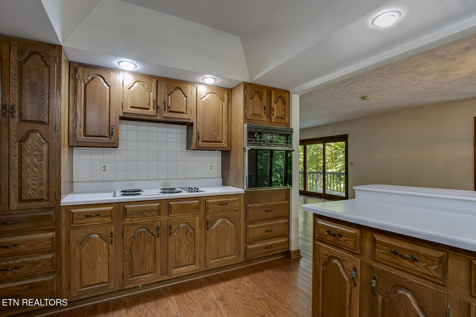 1560 Bluebird Cove Lane