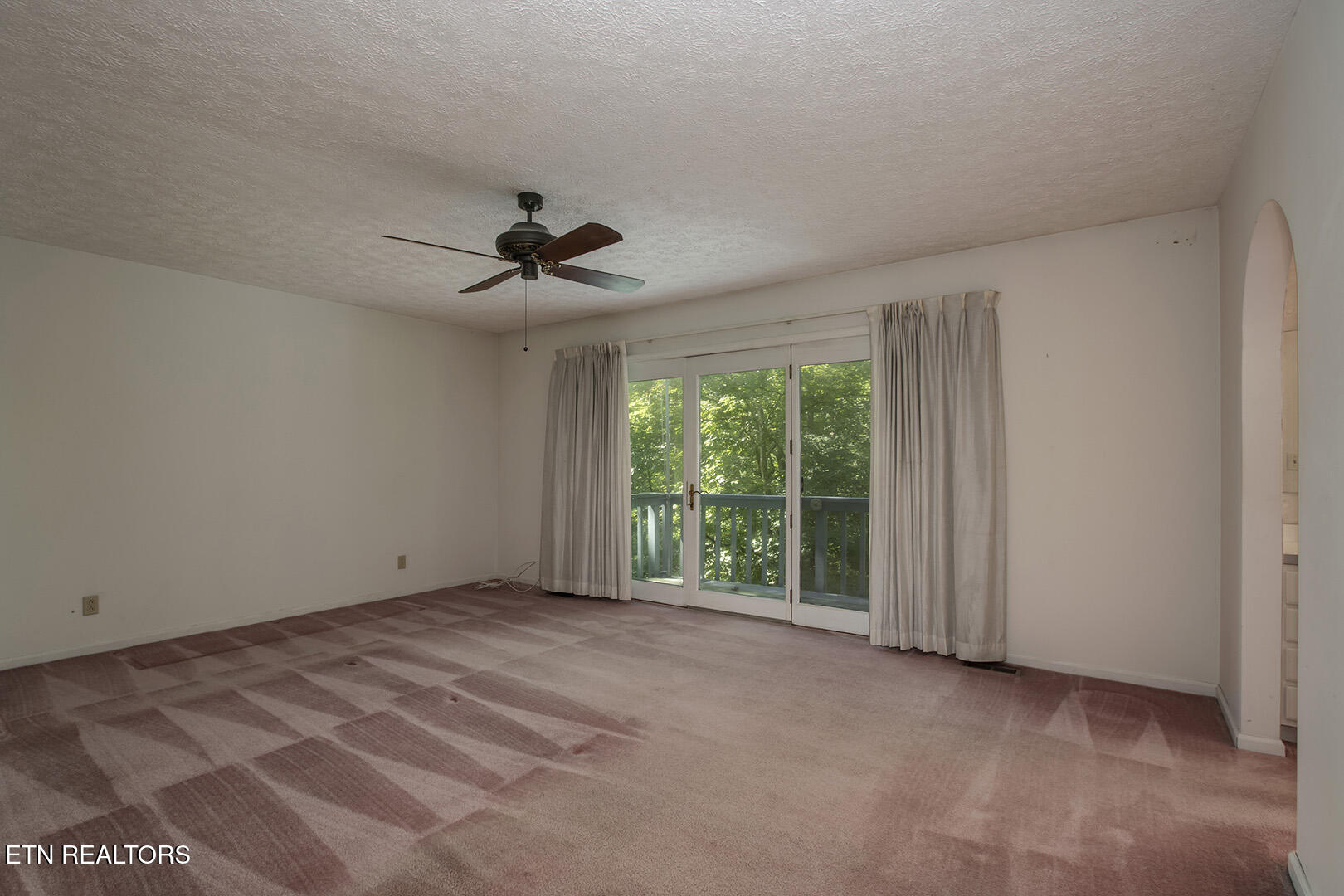 1560 Bluebird Cove Lane