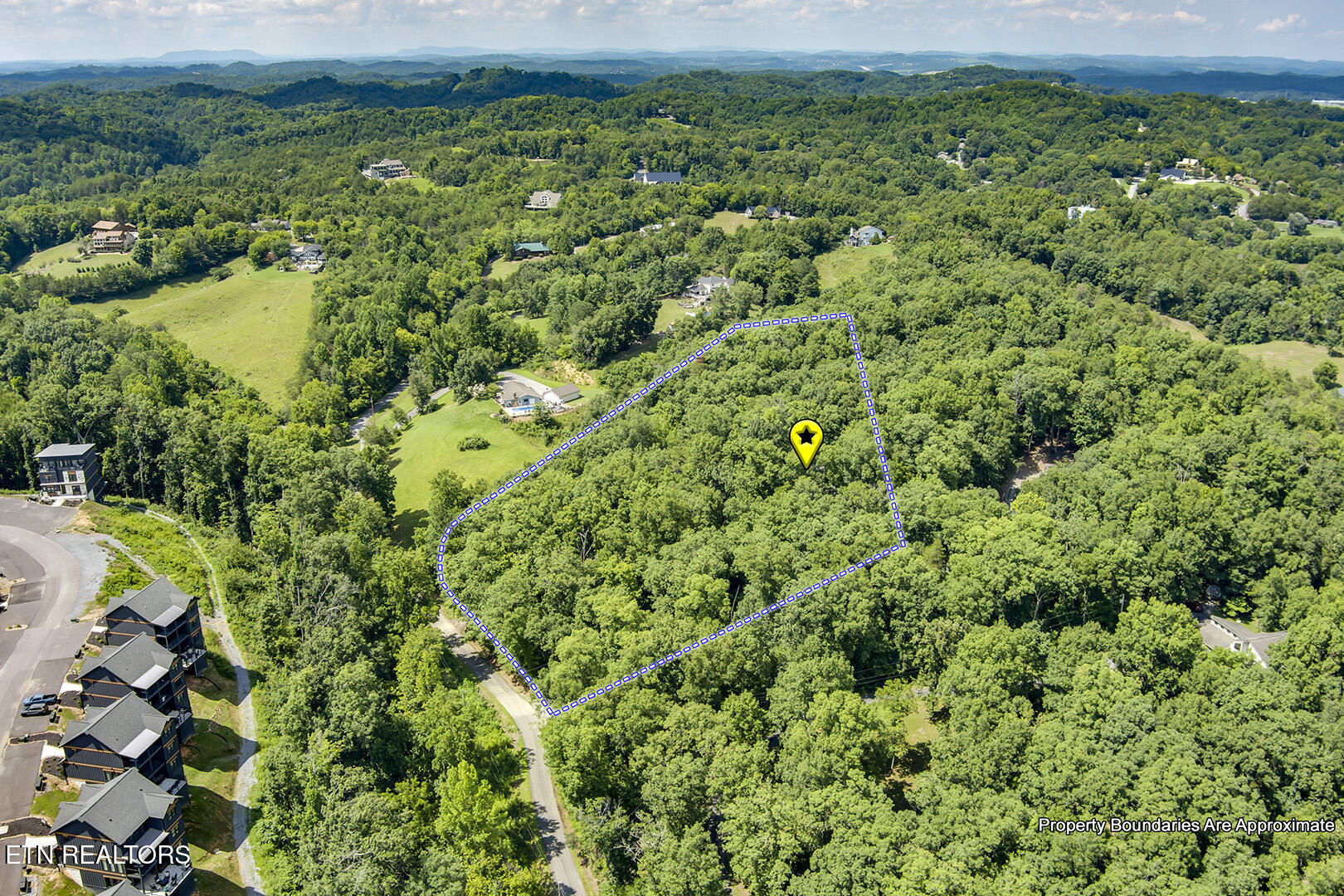 1560 Bluebird Cove Lane