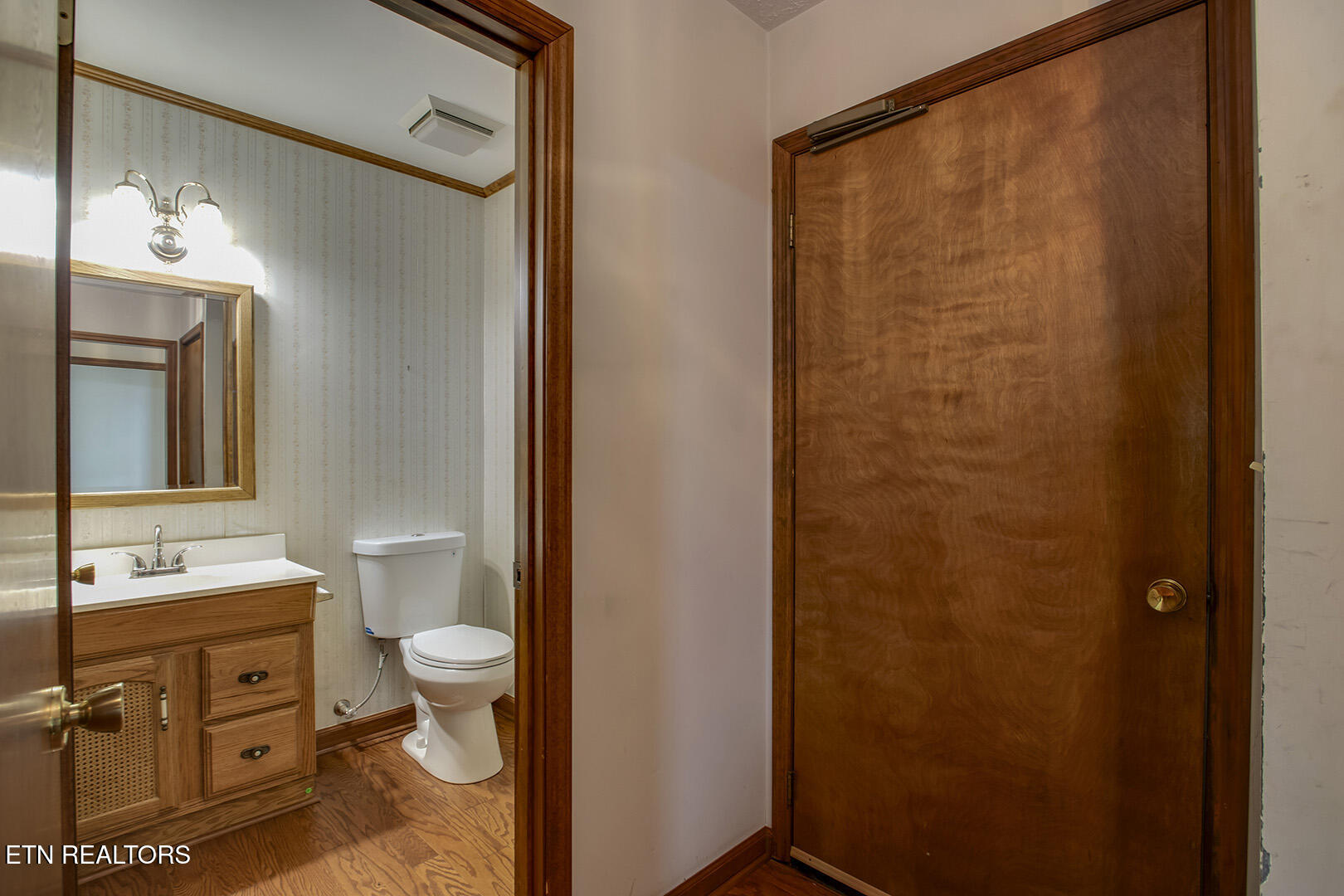 1560 Bluebird Cove Lane
