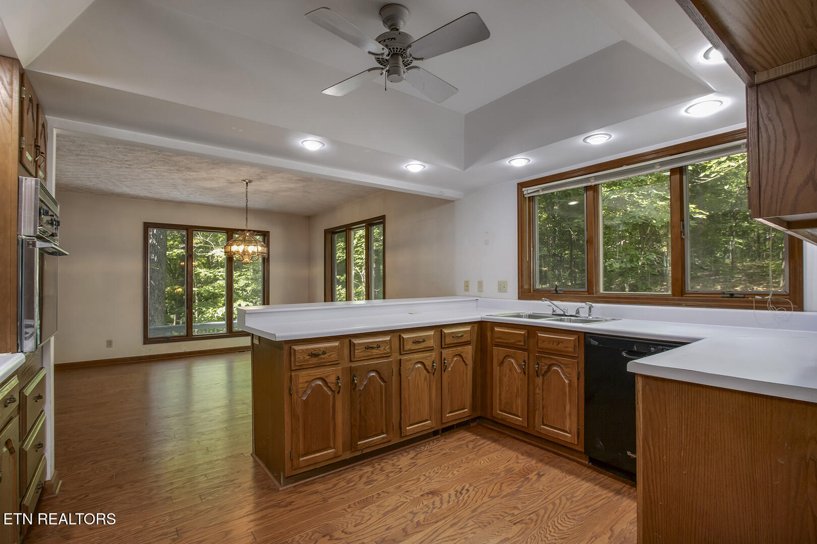 1560 Bluebird Cove Lane