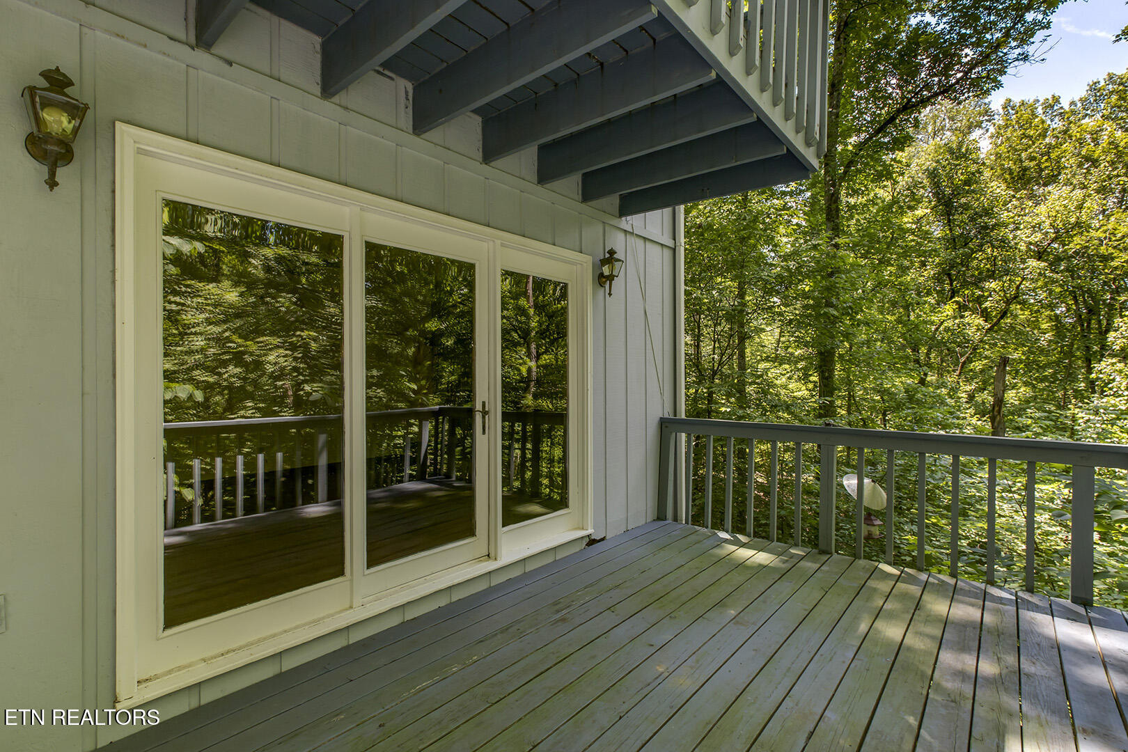 1560 Bluebird Cove Lane