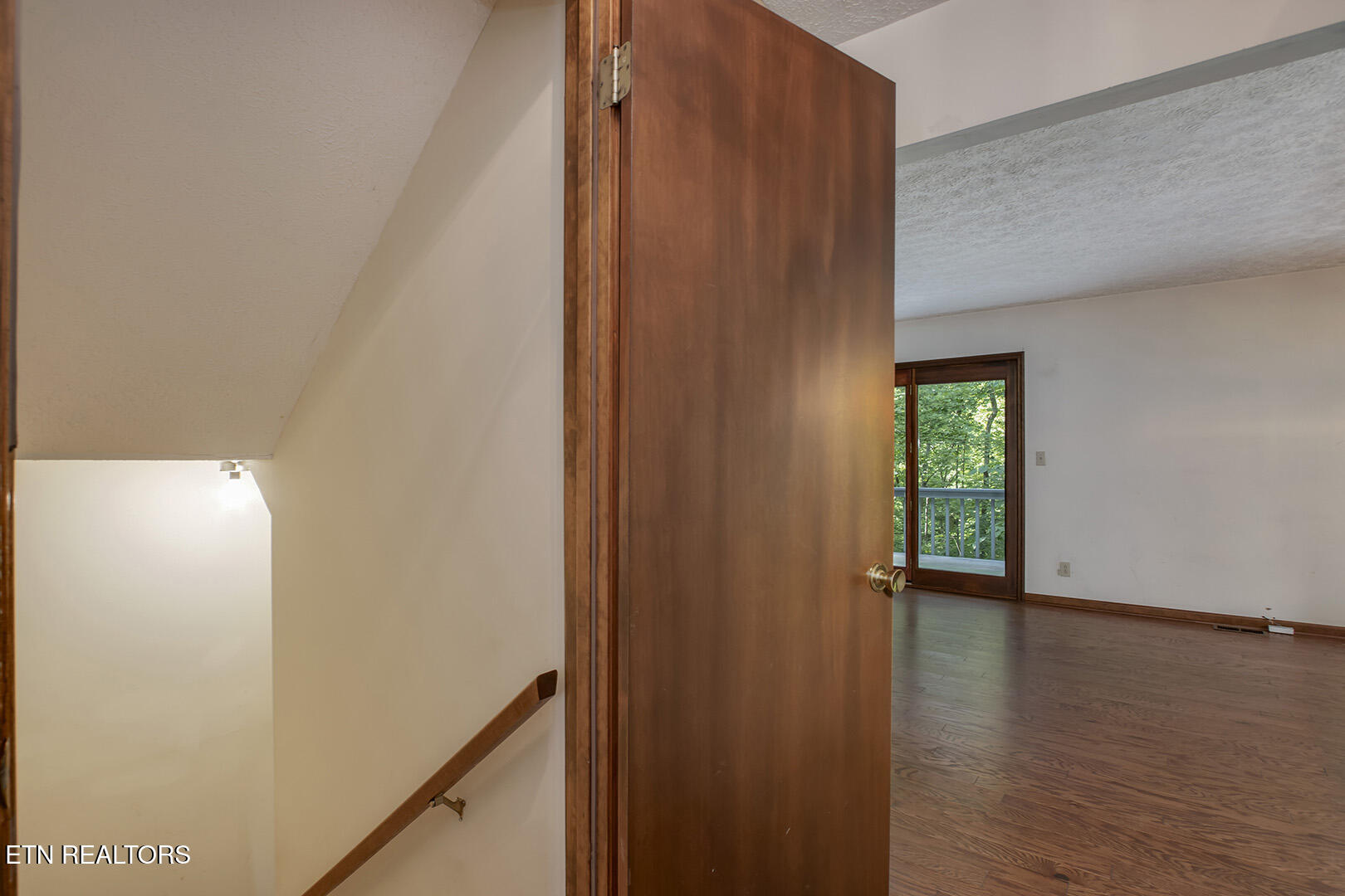 1560 Bluebird Cove Lane