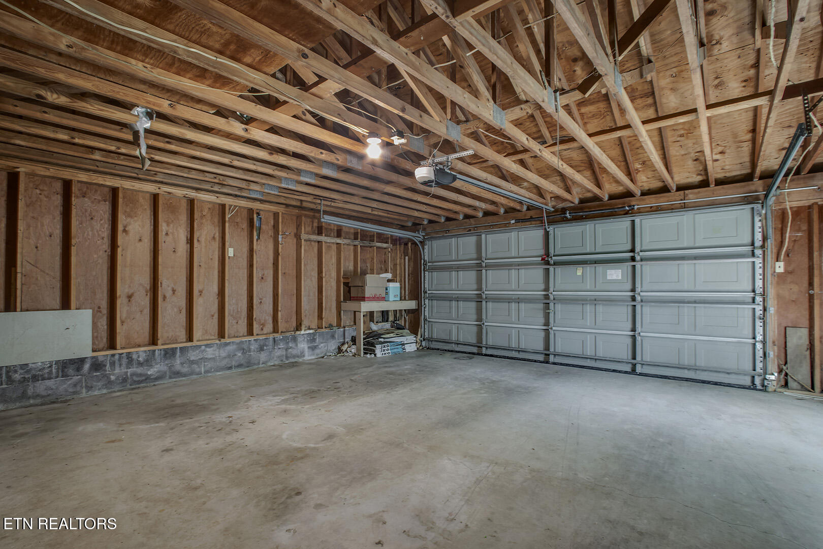 1560 Bluebird Cove Lane