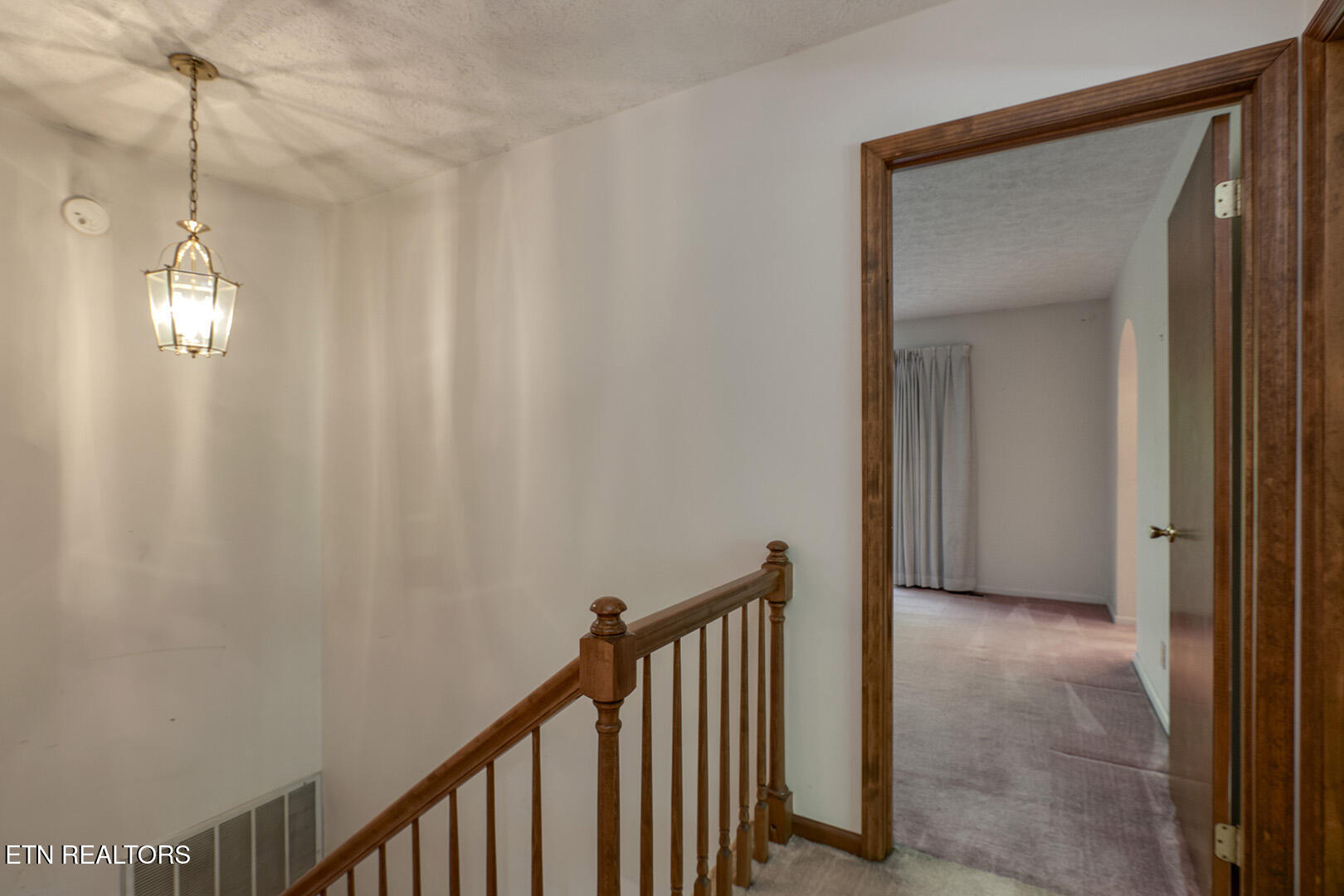 1560 Bluebird Cove Lane