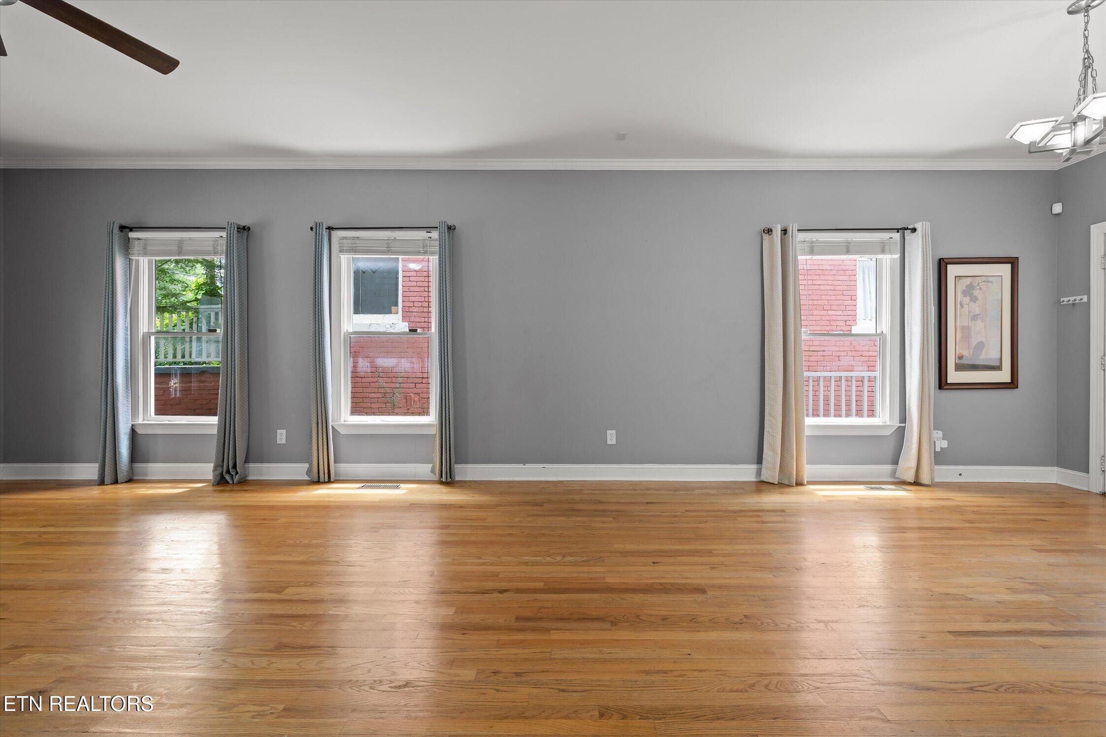 803 Fairview Ave