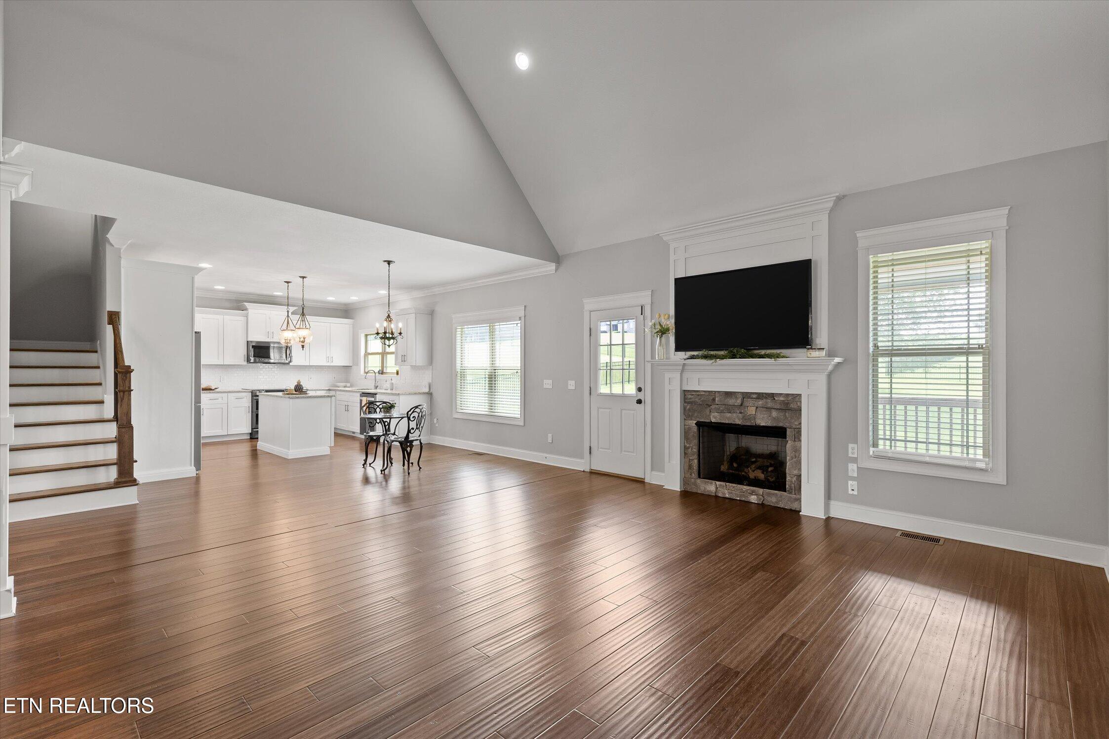 6211 Stoney River Drive
