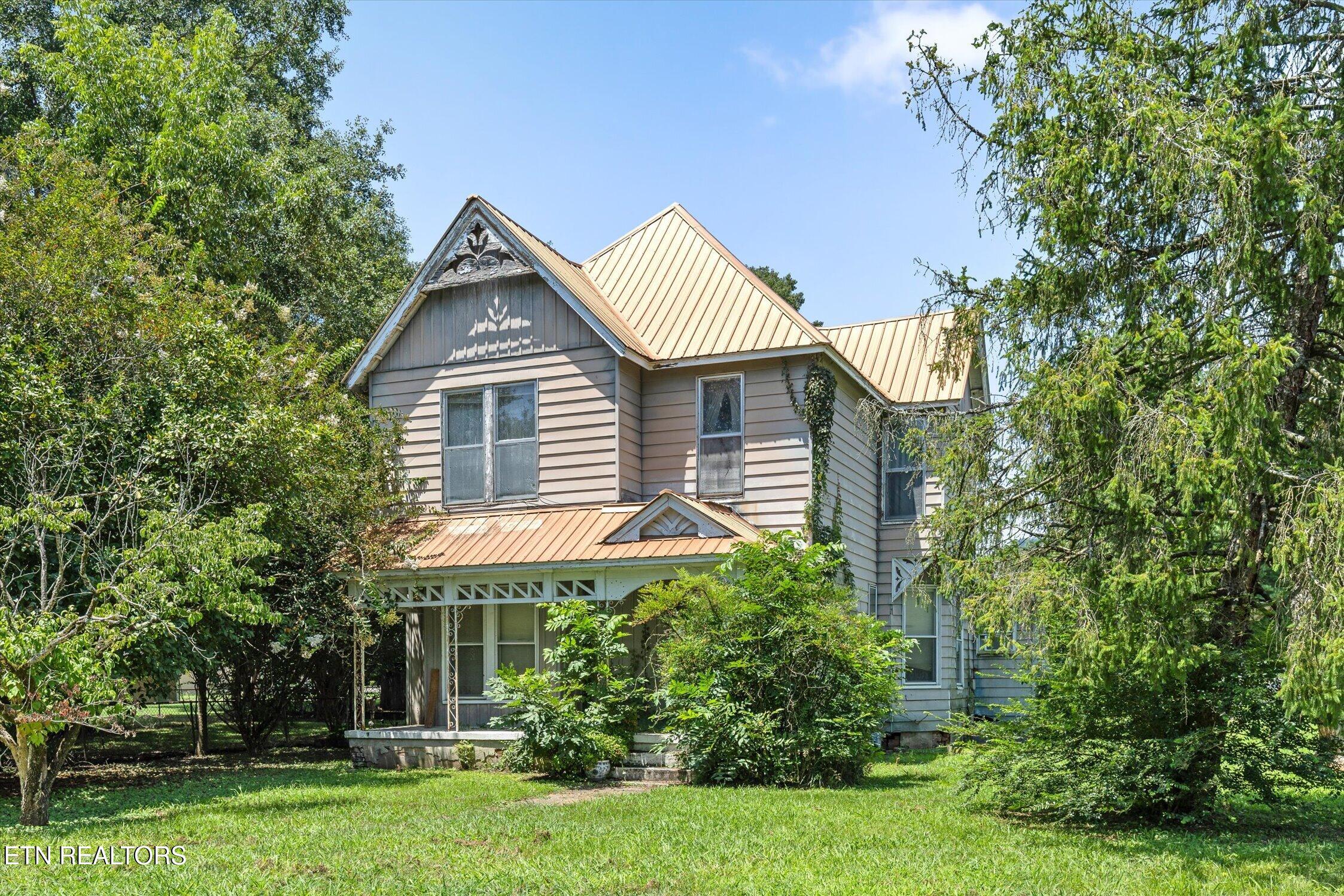 1700 Marion Ave