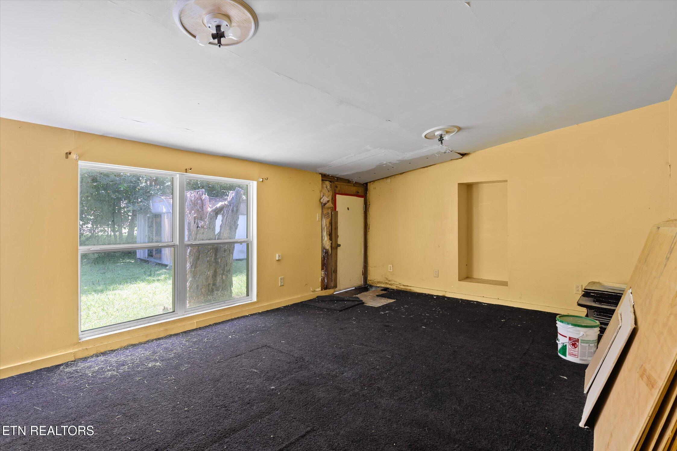 1700 Marion Ave