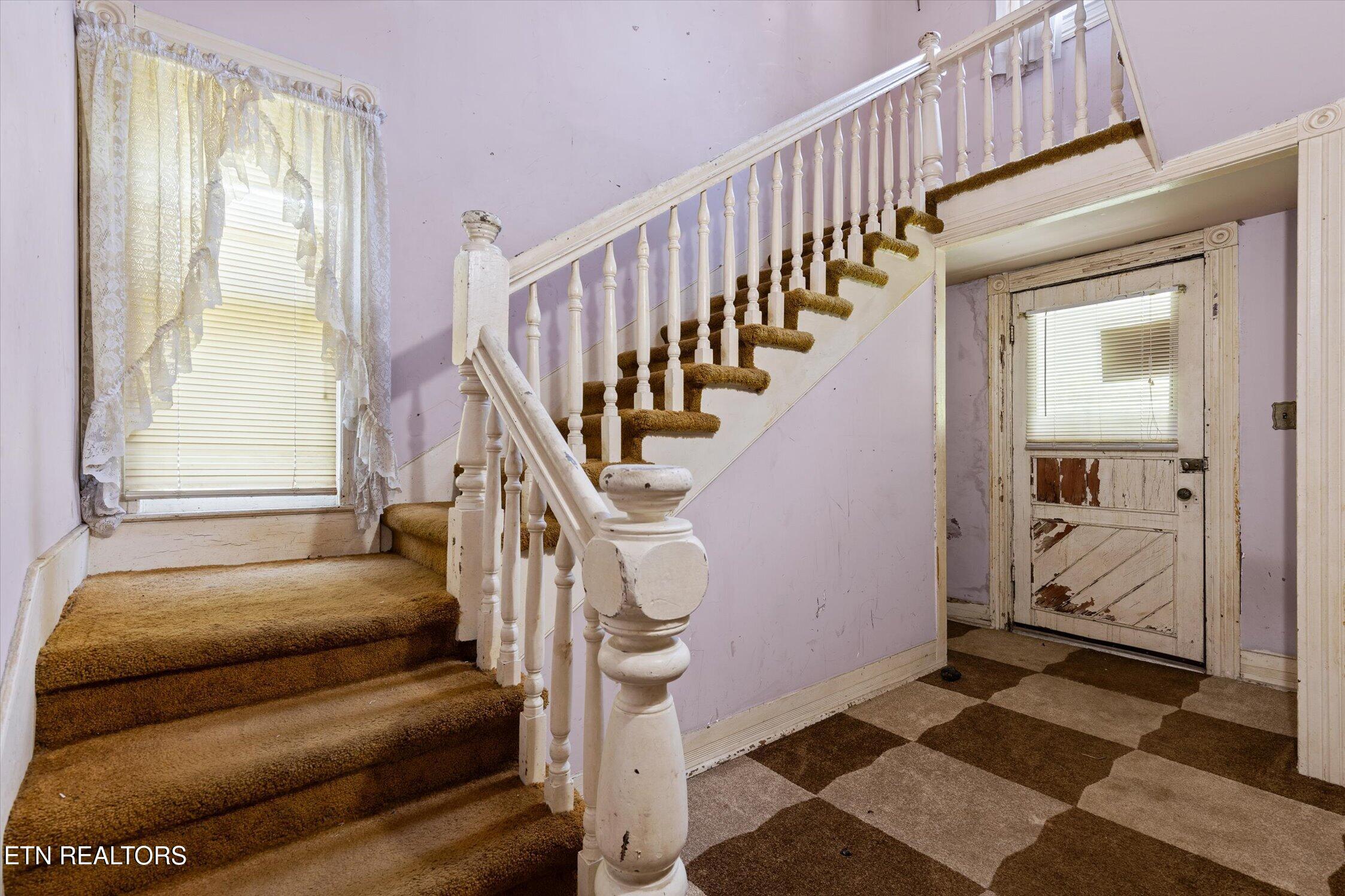 1700 Marion Ave
