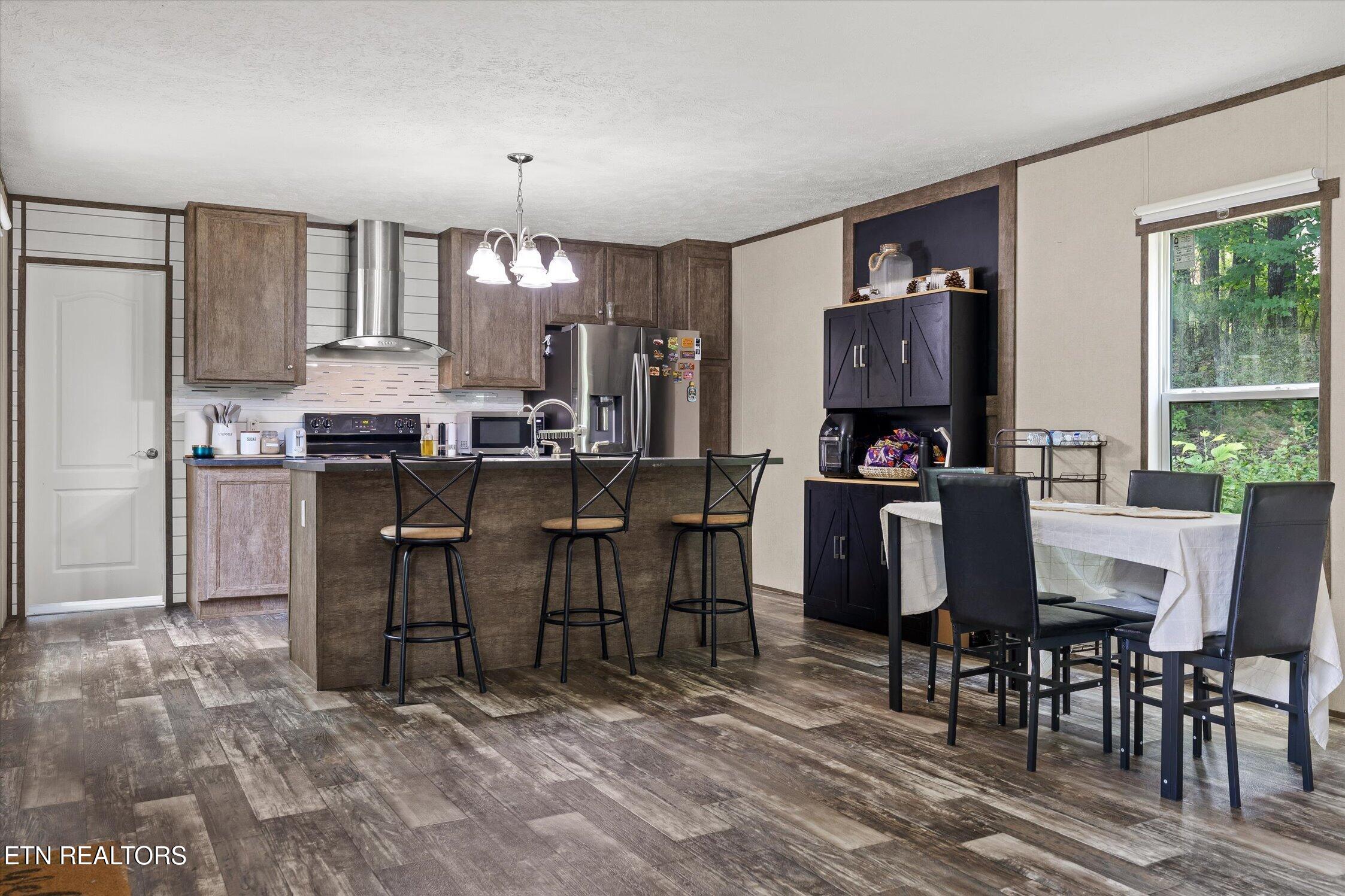 6183 Marie Lane
