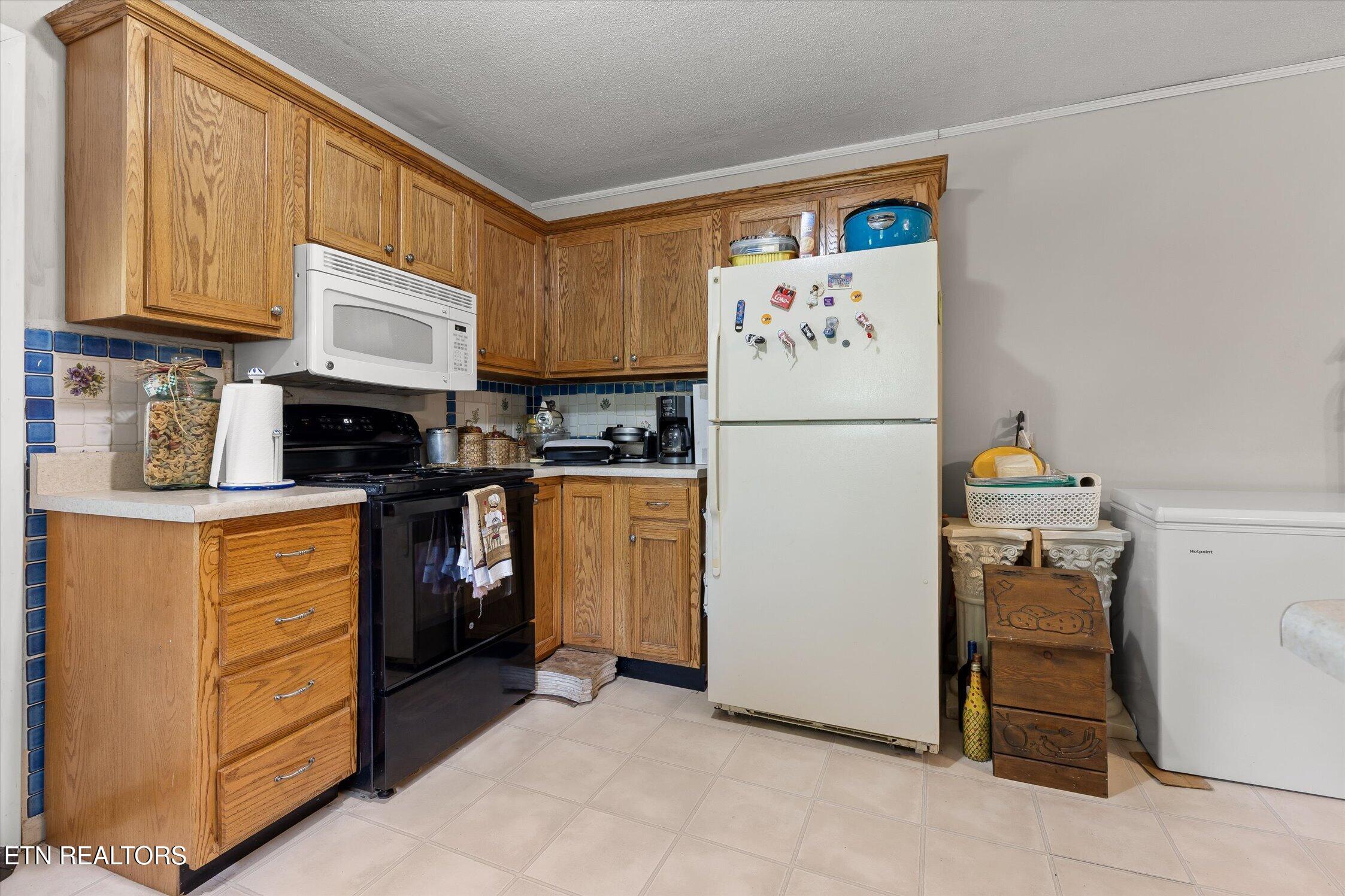 7810 Holiday Hills Circle