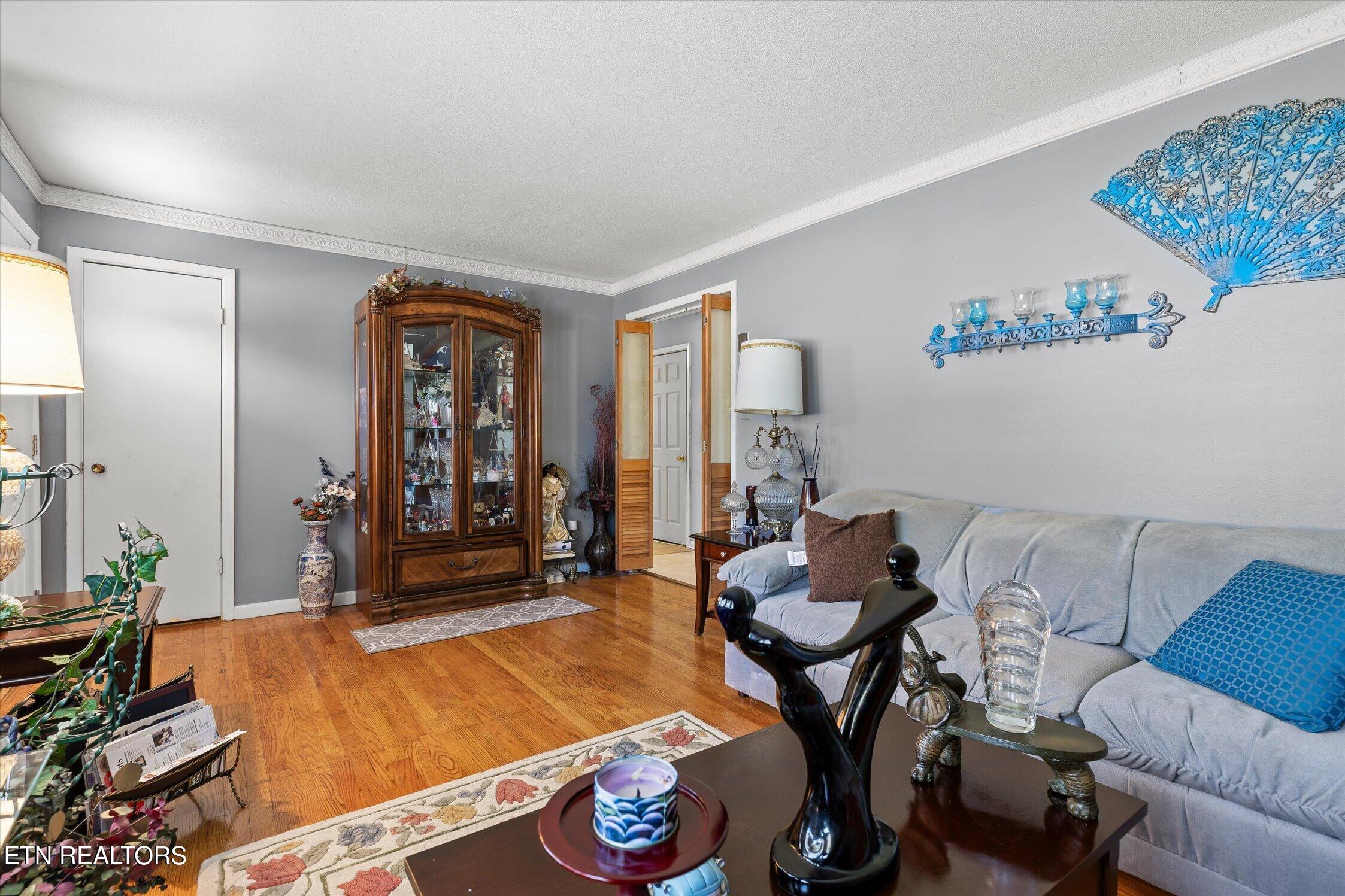 7810 Holiday Hills Circle
