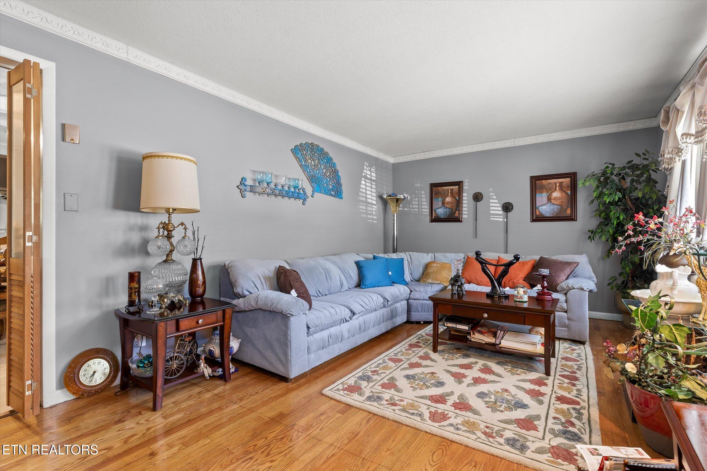 7810 Holiday Hills Circle