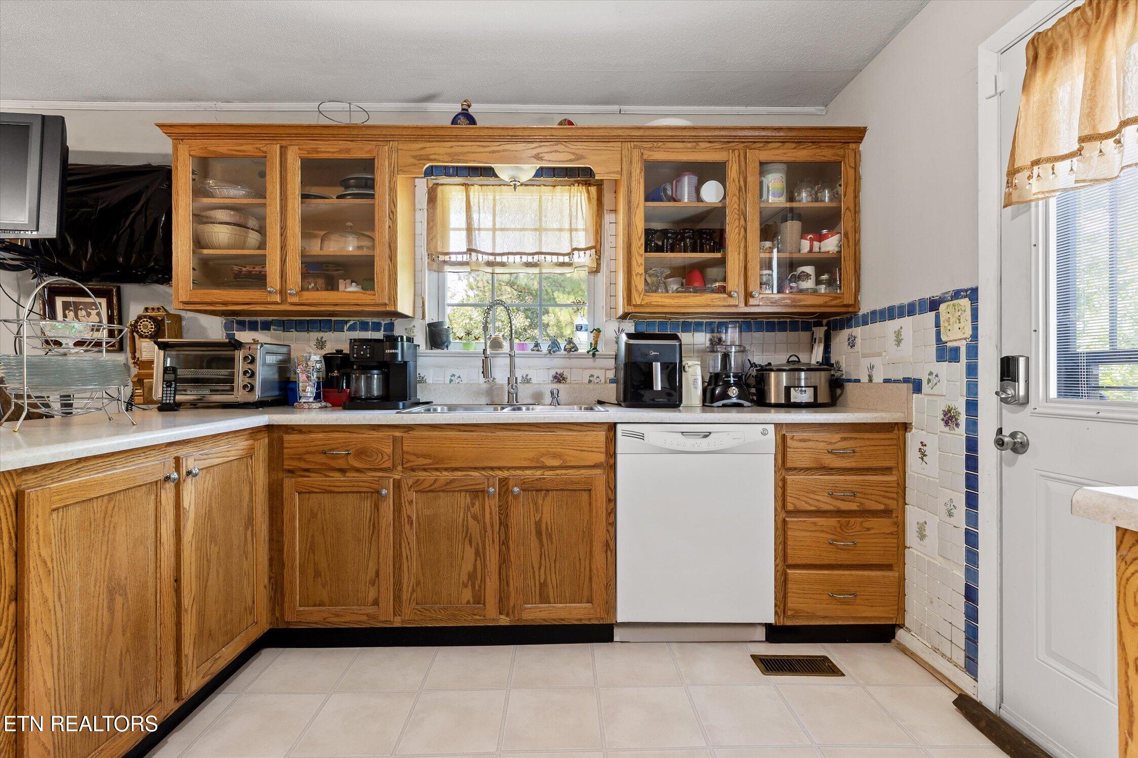 7810 Holiday Hills Circle