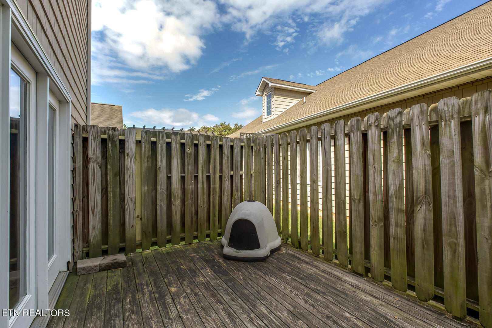 8511 King Arthur Lane