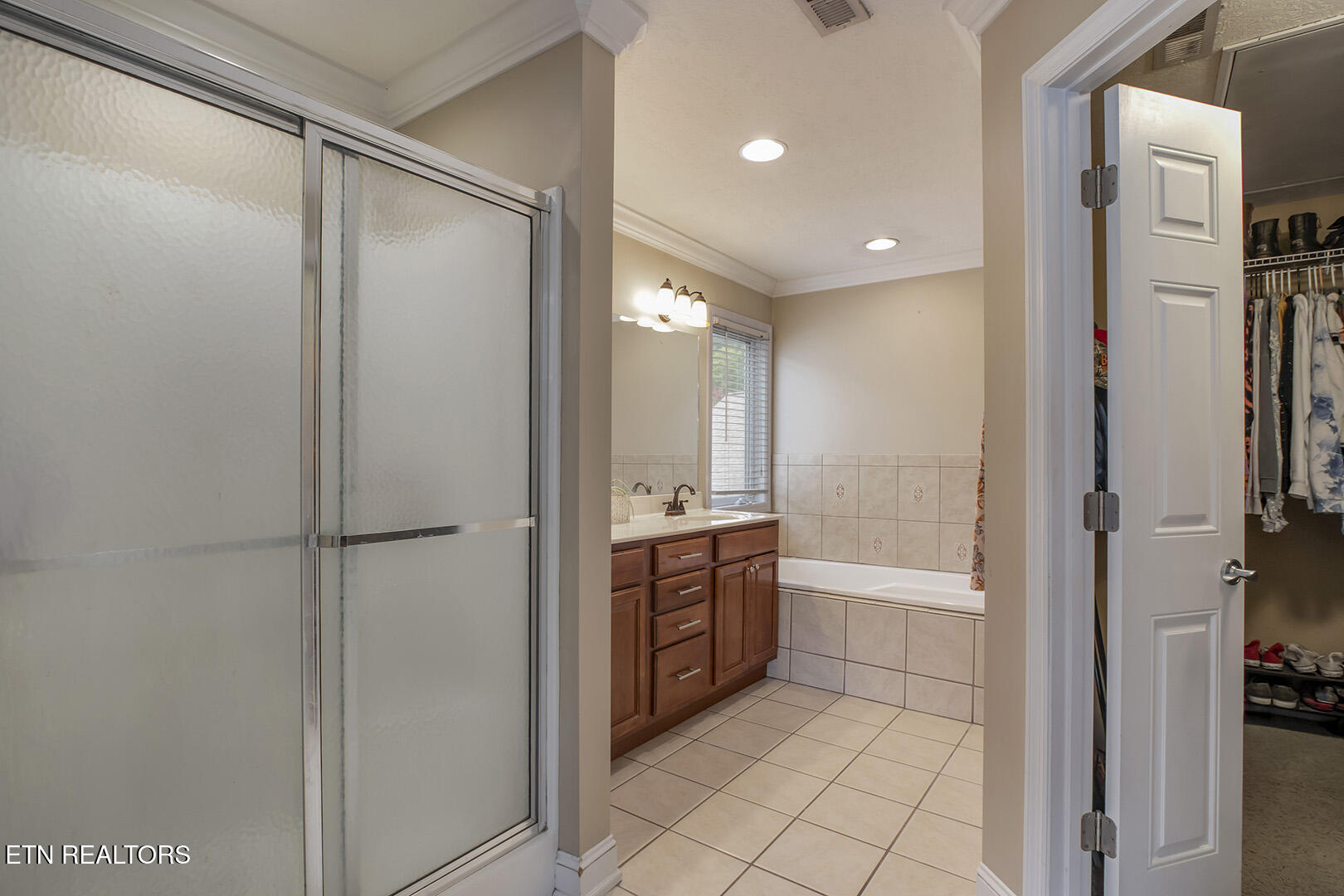 8511 King Arthur Lane