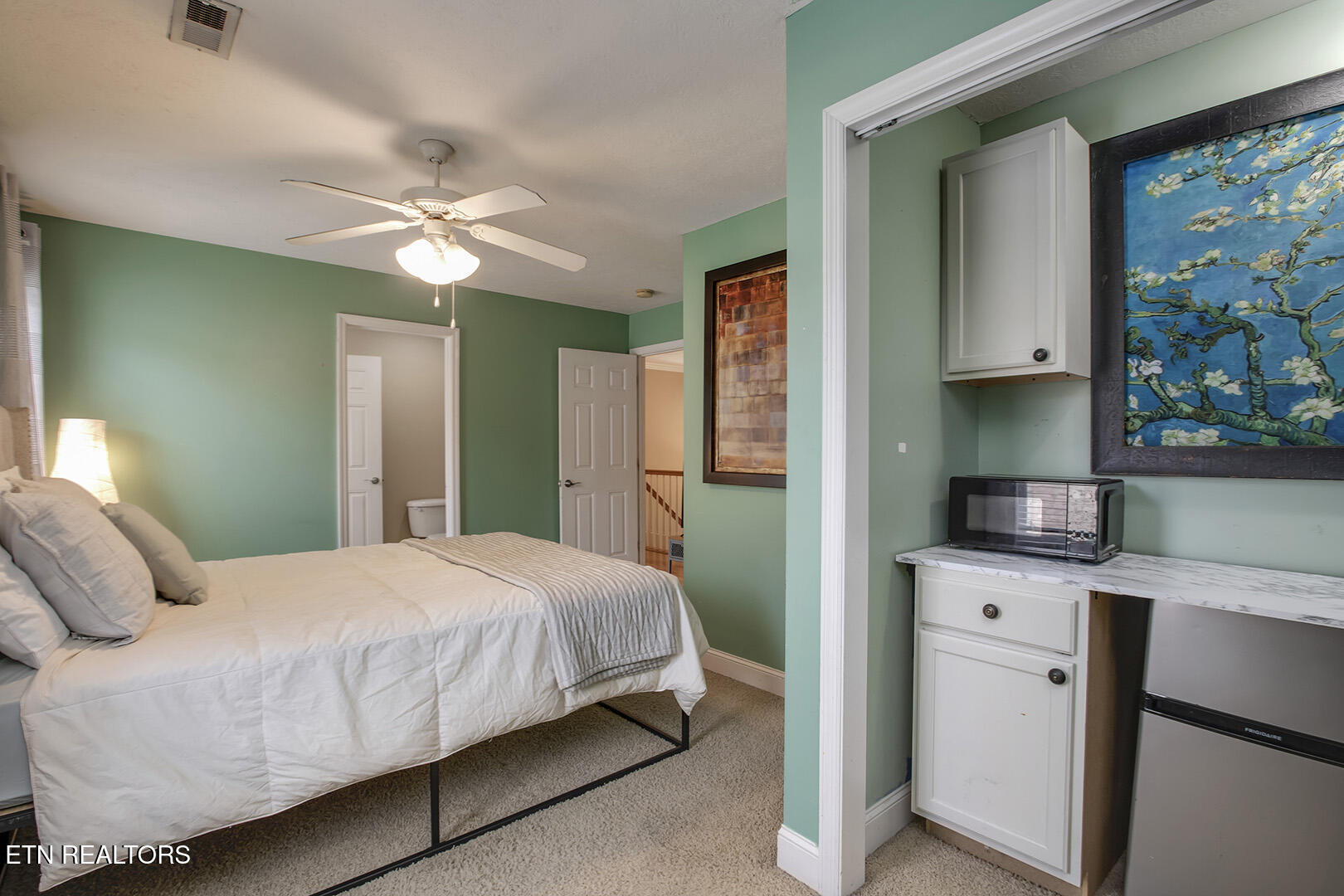 8511 King Arthur Lane