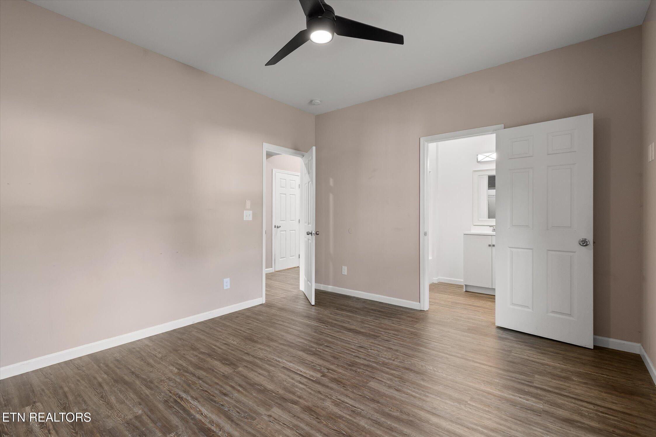 3915 Meadow Lane