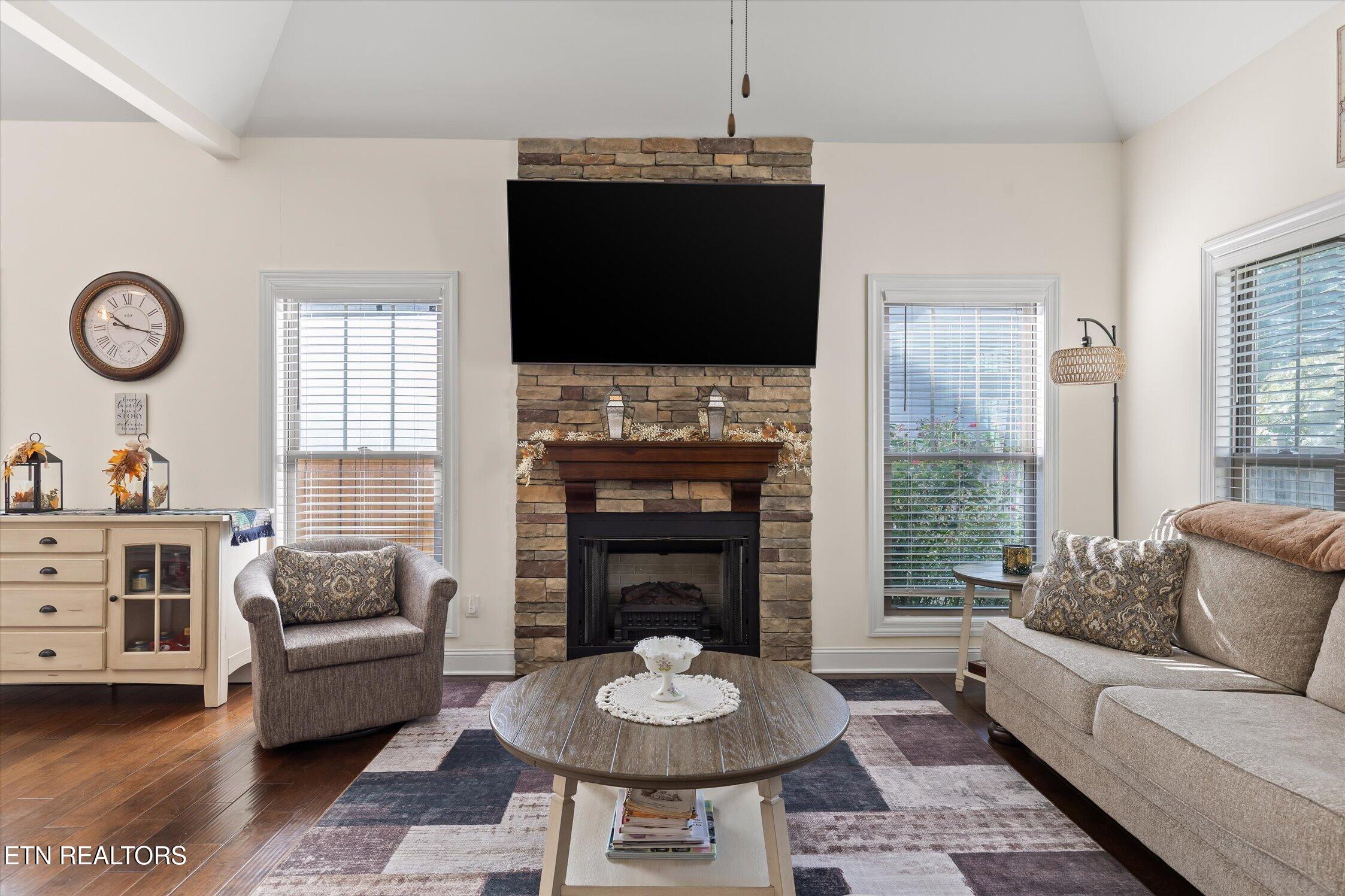 5979 Winding Lane