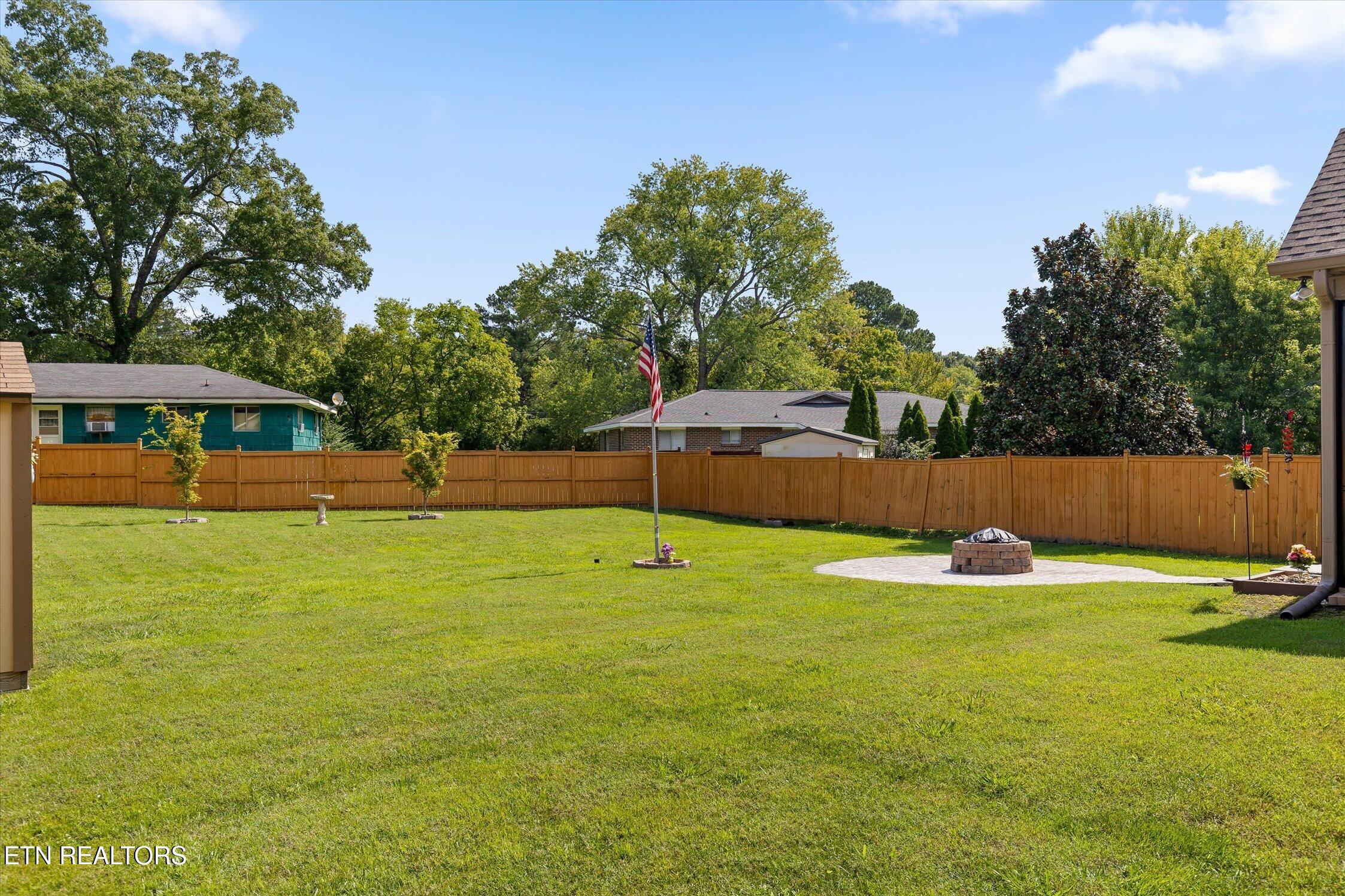 5979 Winding Lane