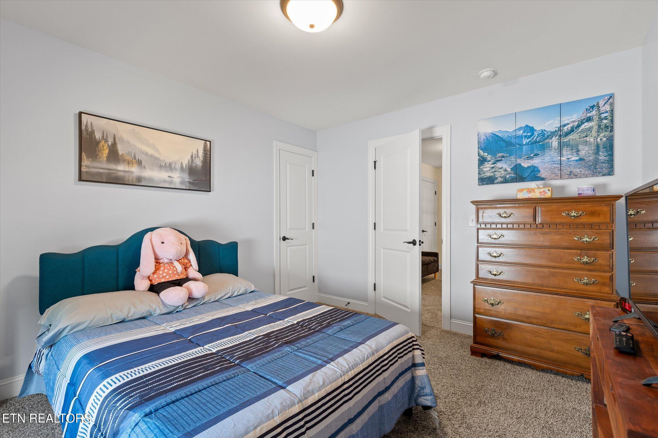 5979 Winding Lane