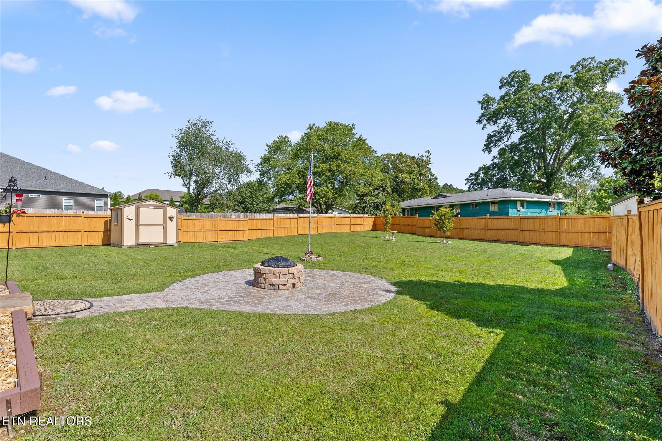5979 Winding Lane