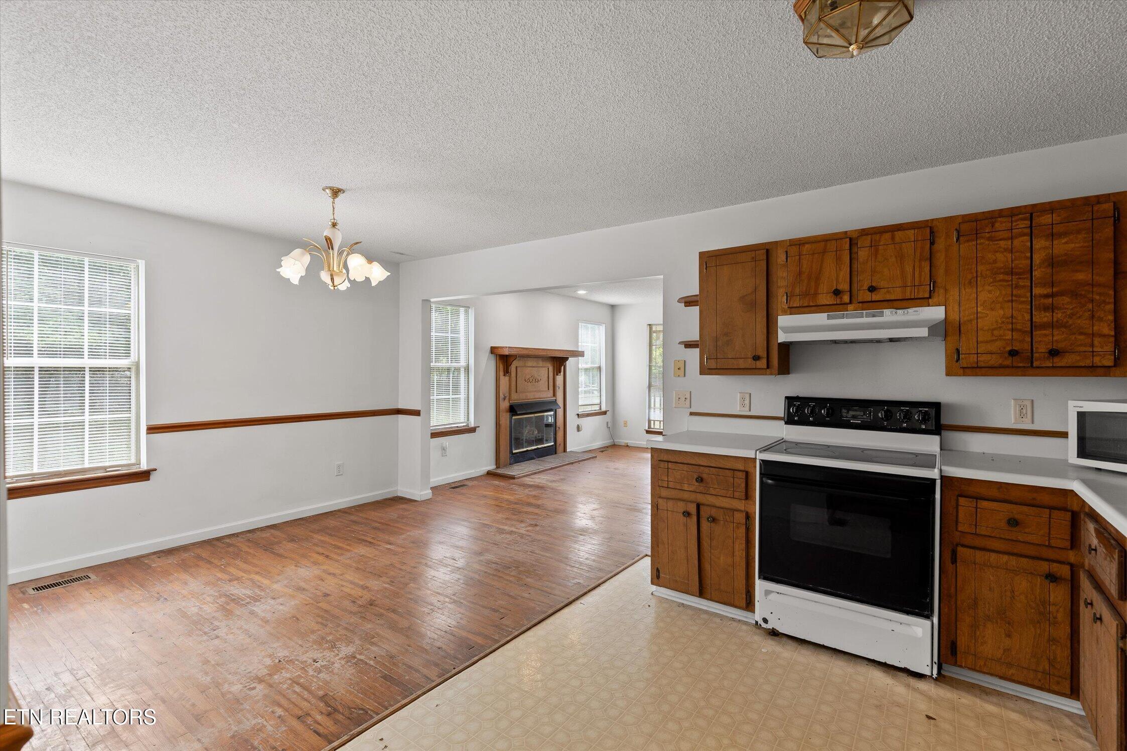 14319 Bluffview Drive