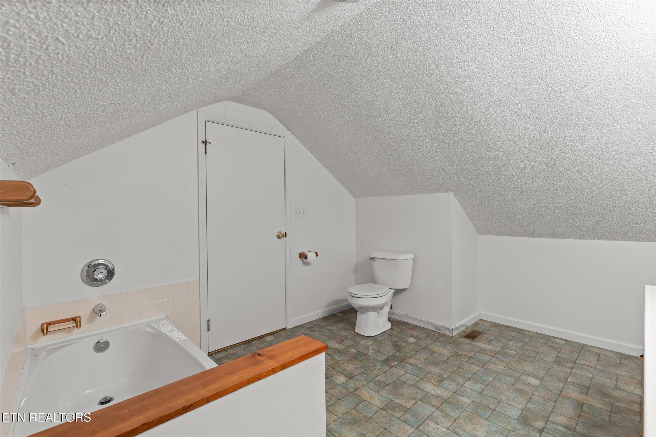 14319 Bluffview Drive