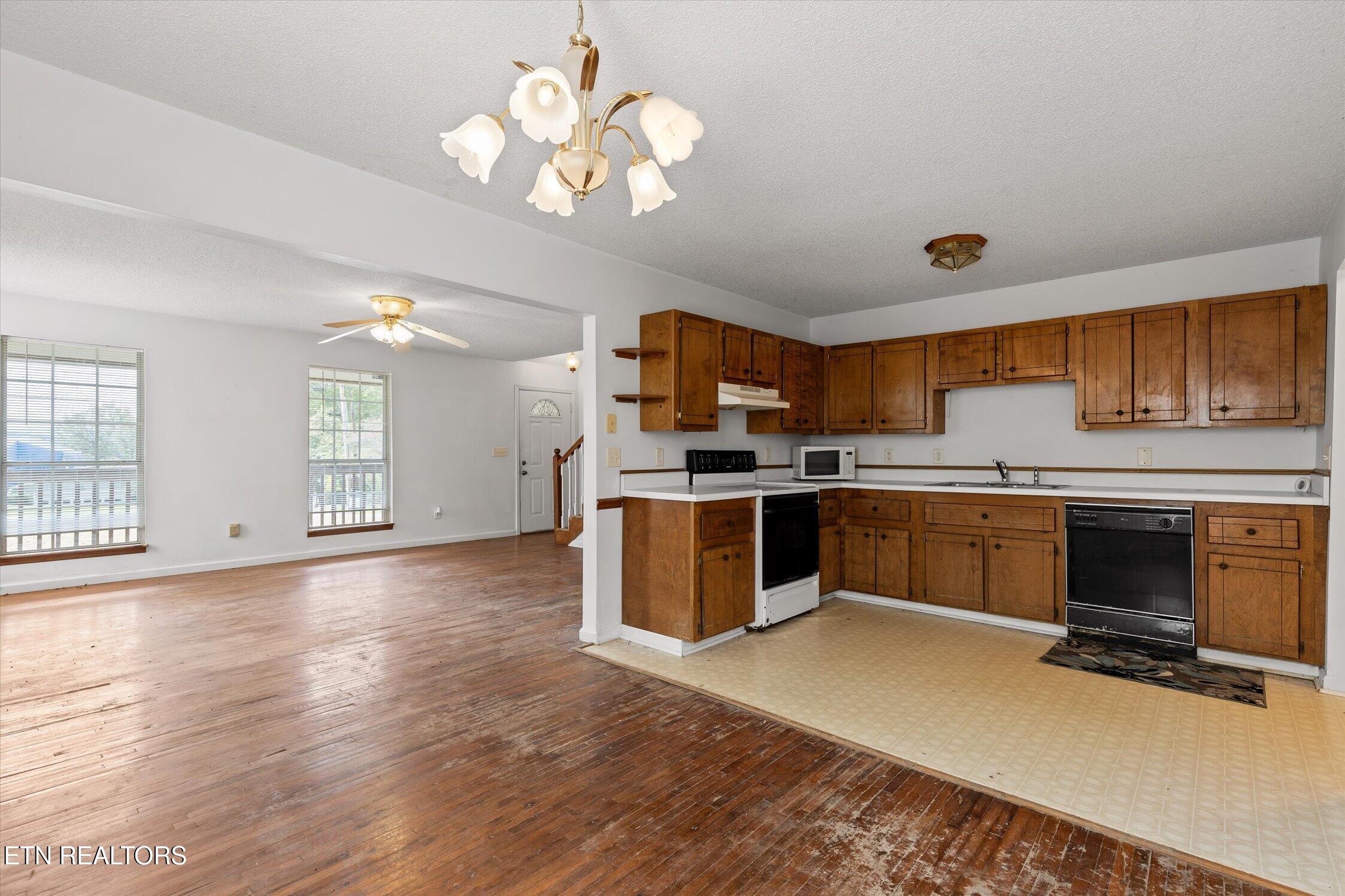 14319 Bluffview Drive