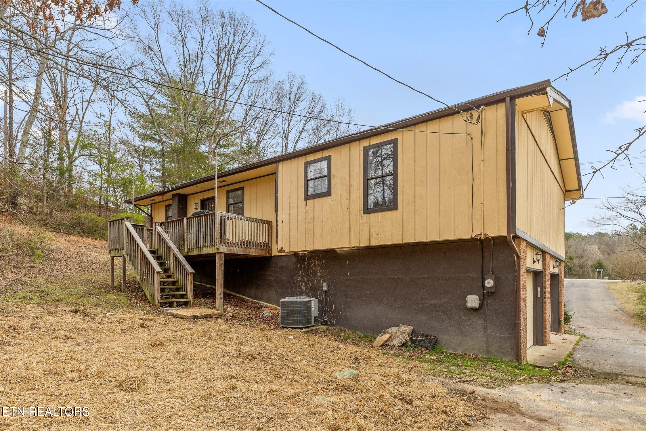 8651 Highway 58