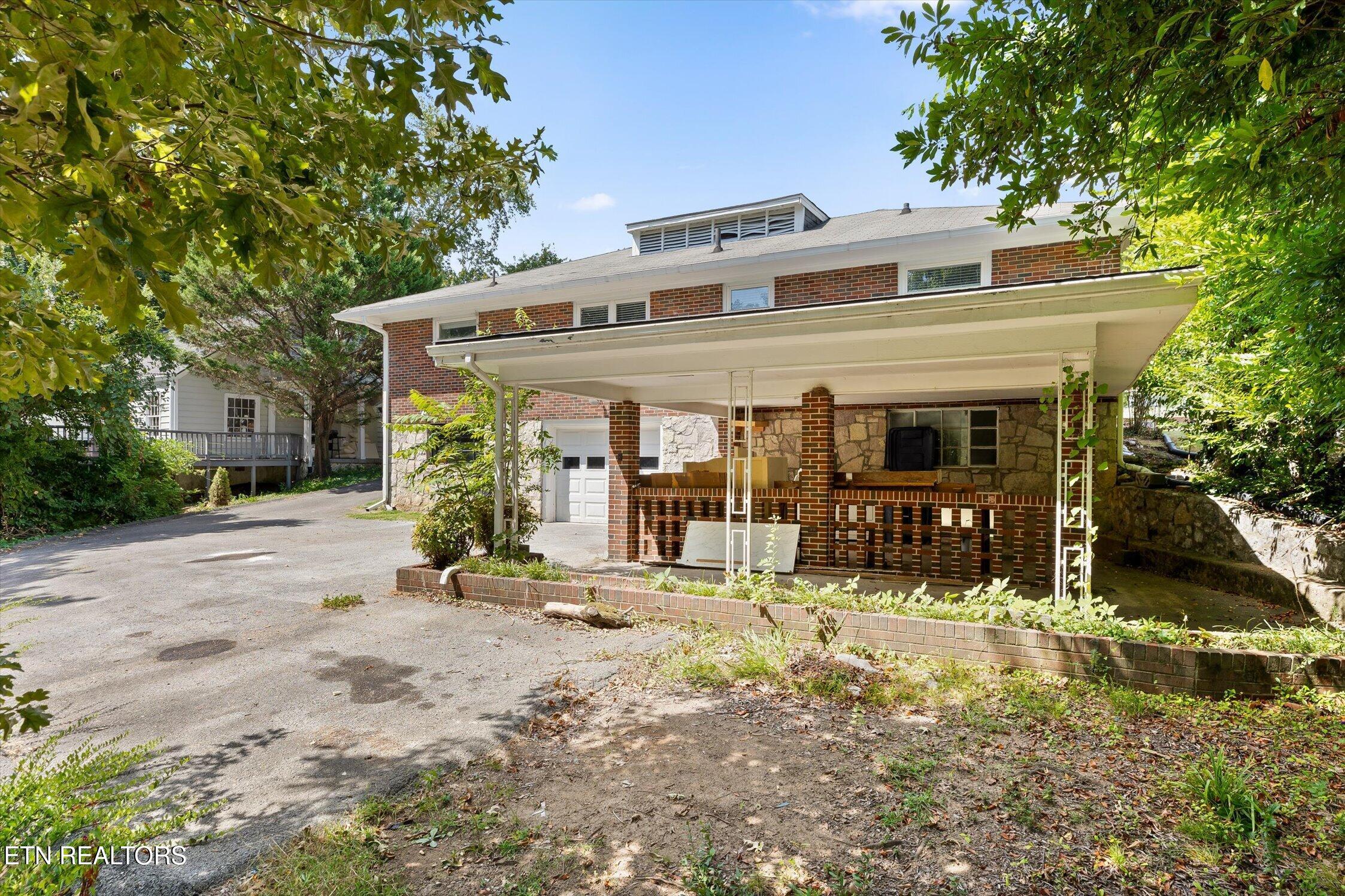 714 Belvoir Ave