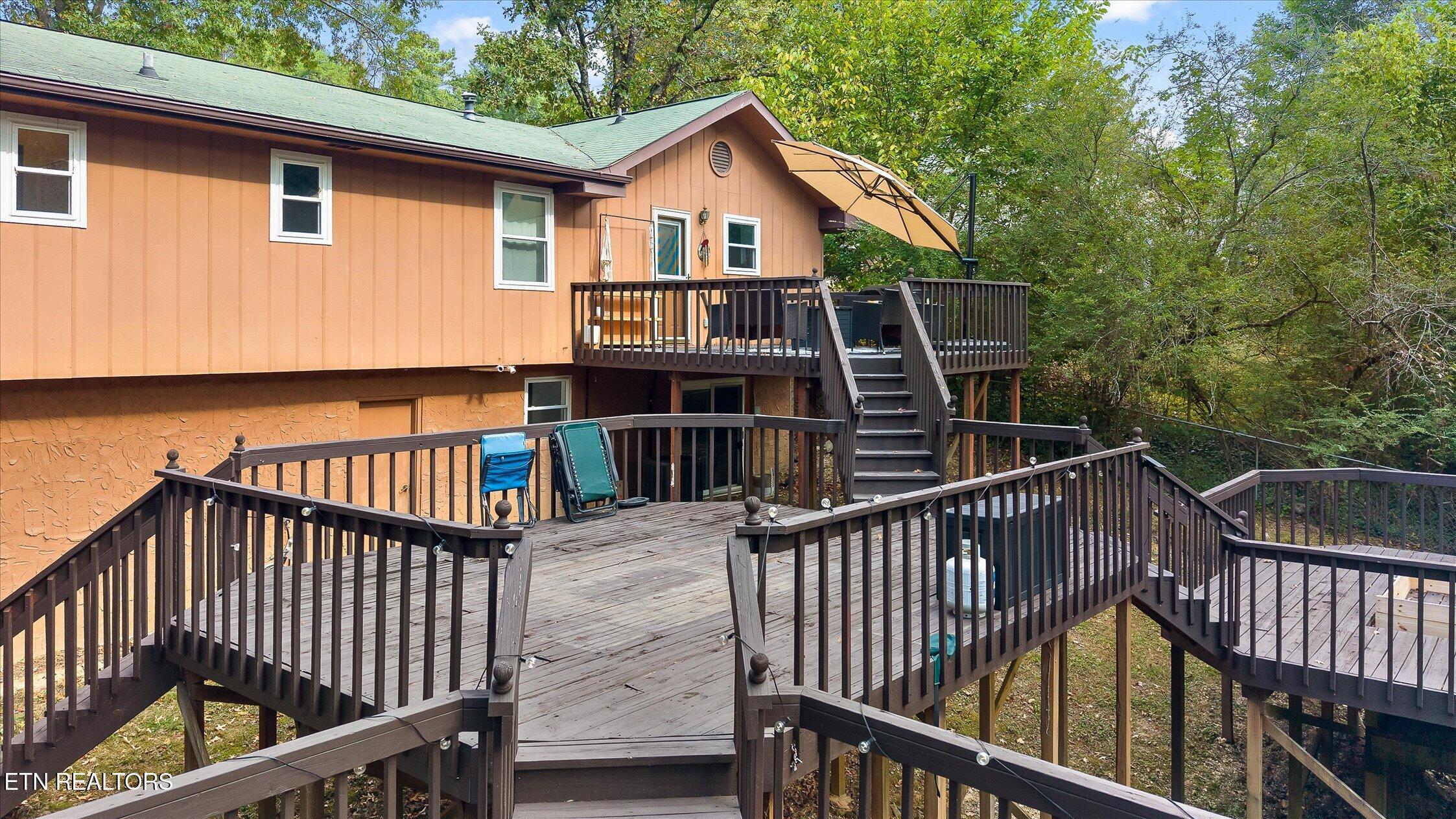 6221 Celtic Drive